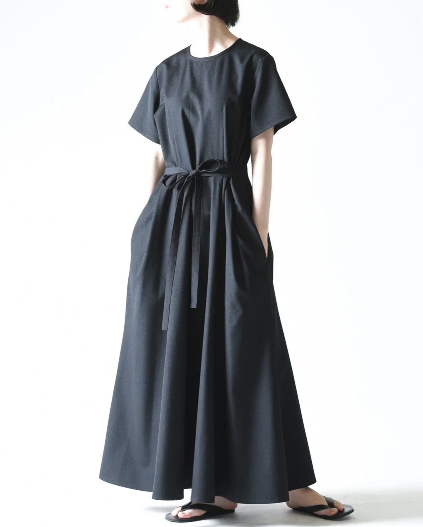 BISHOOL] Wool Gabardine 01 One Piece black BISHOOLにとっては
