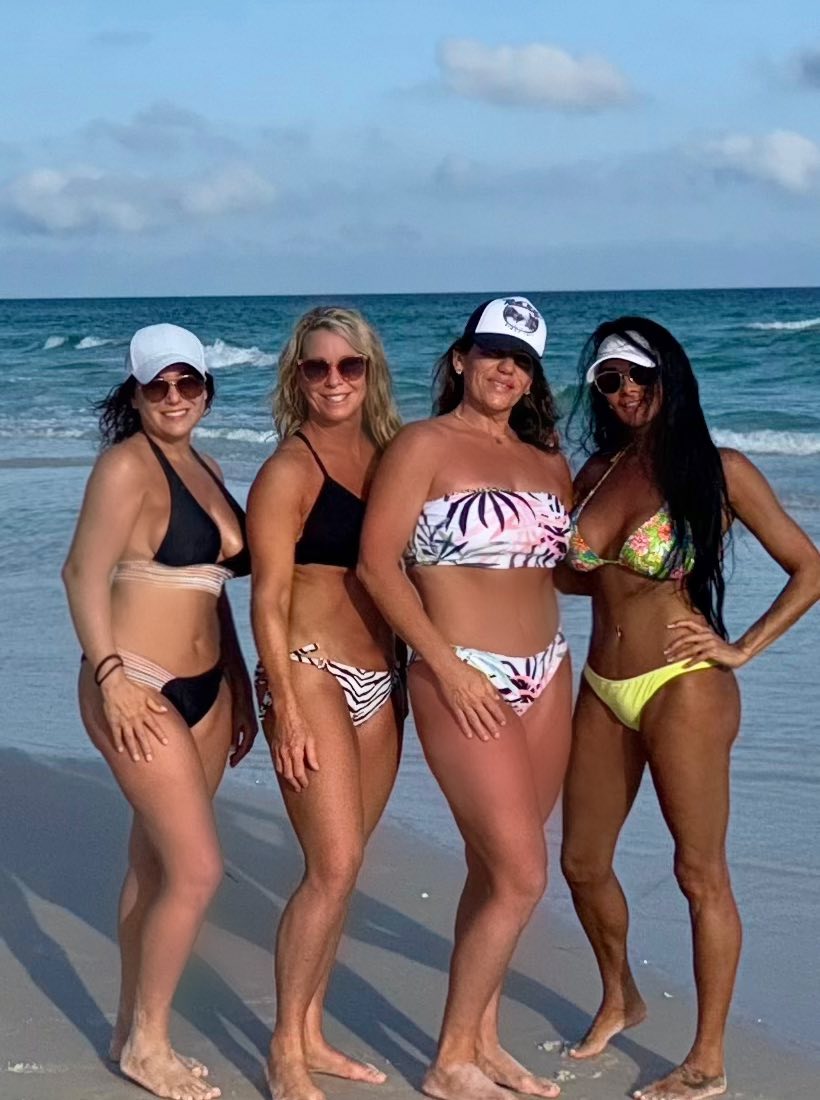 Kiki Reese Kiki Reese added a new photo.