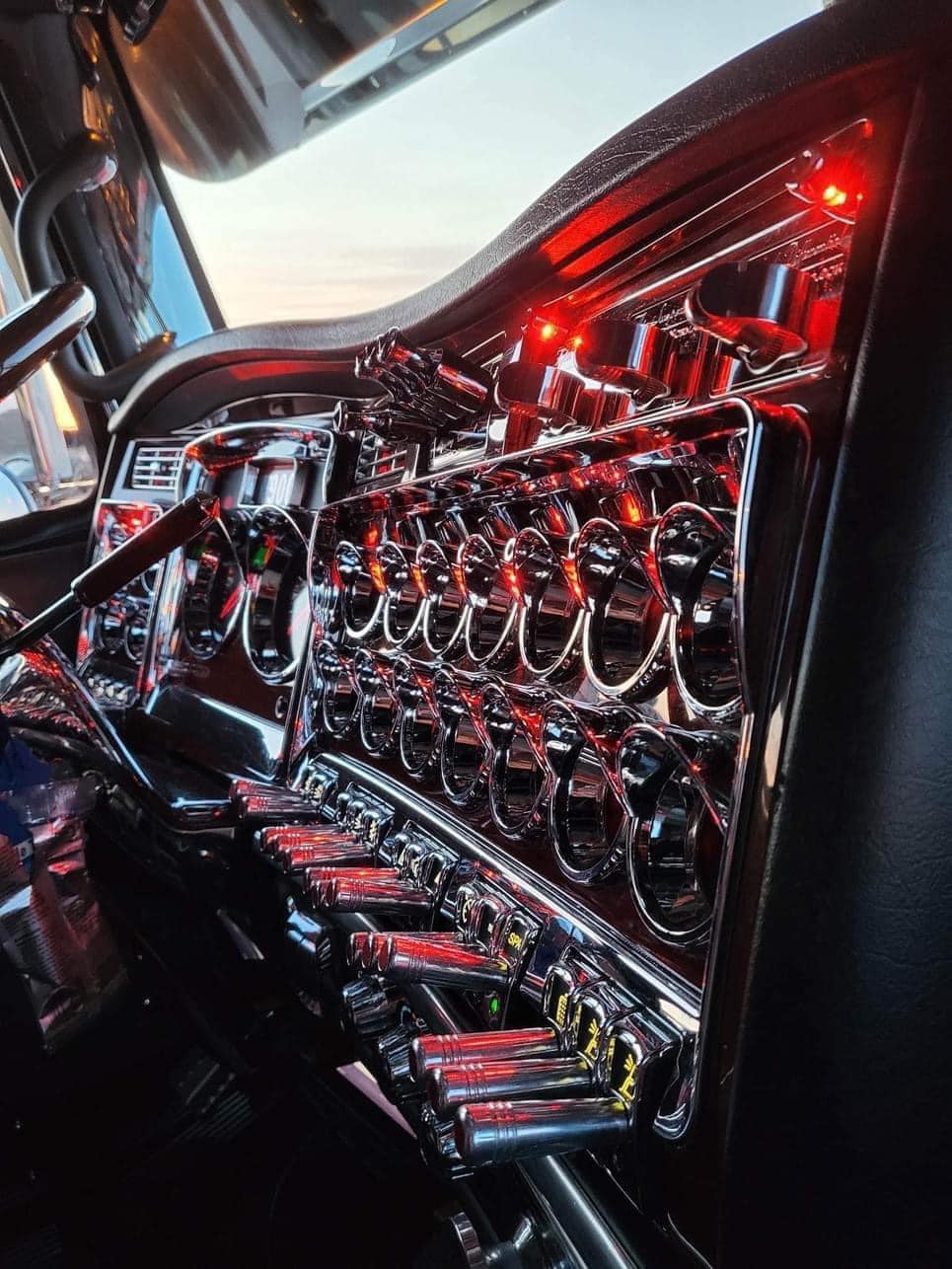 Kenworth t800 enthusiasts | Old school cool 😎toggle switch extension ...