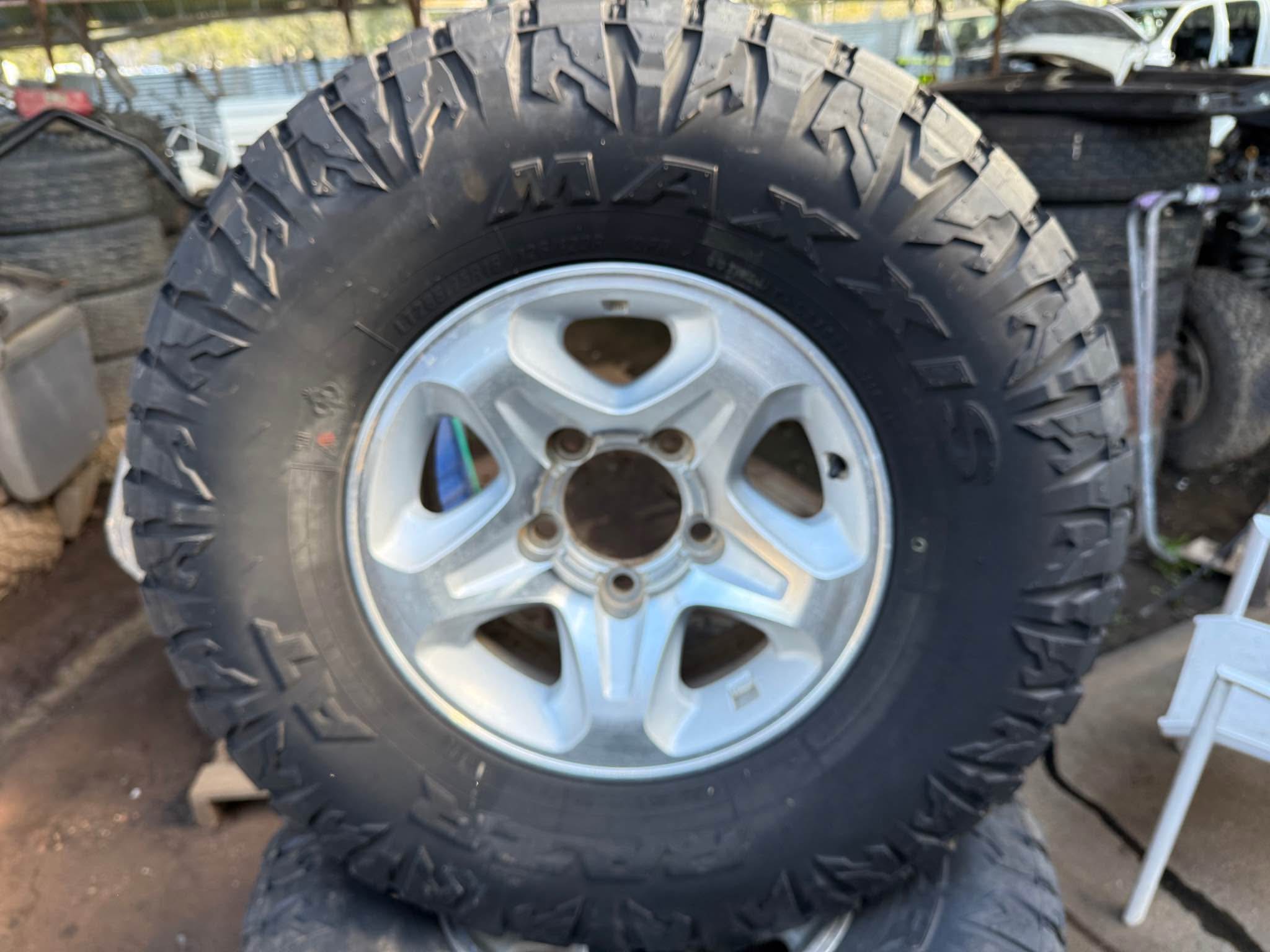 Landcruiser gxl wheel and tyres - Car Wheels, Tires & Parts - Sydney ...