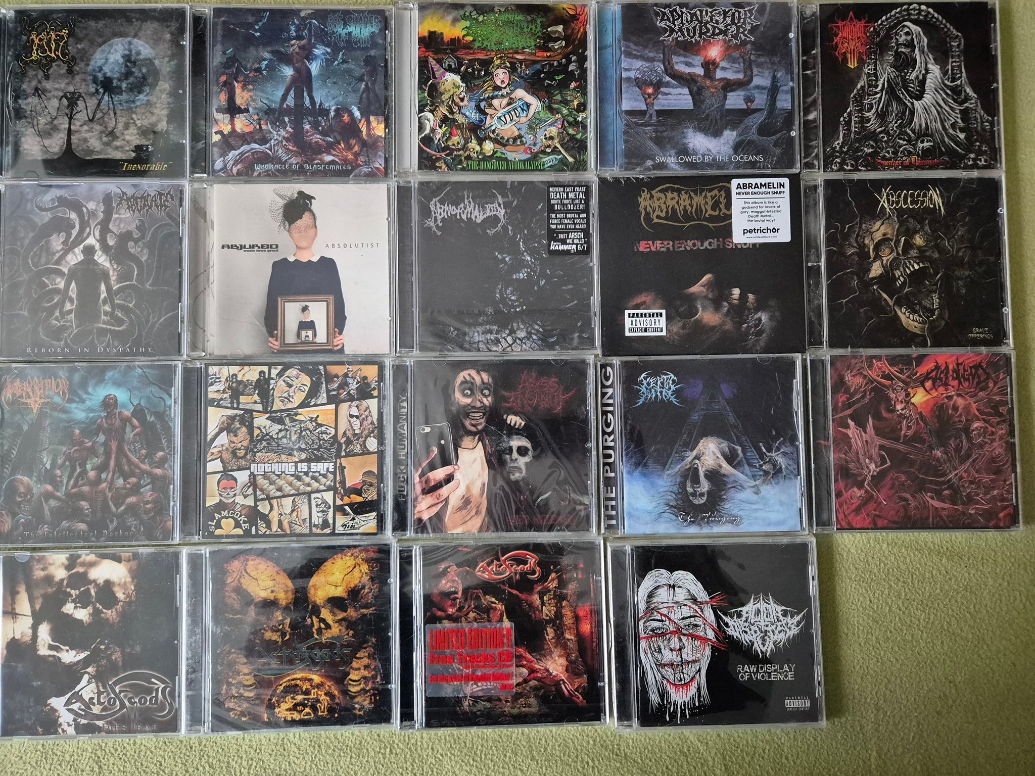 ? DISARMONIA MUNDI: 