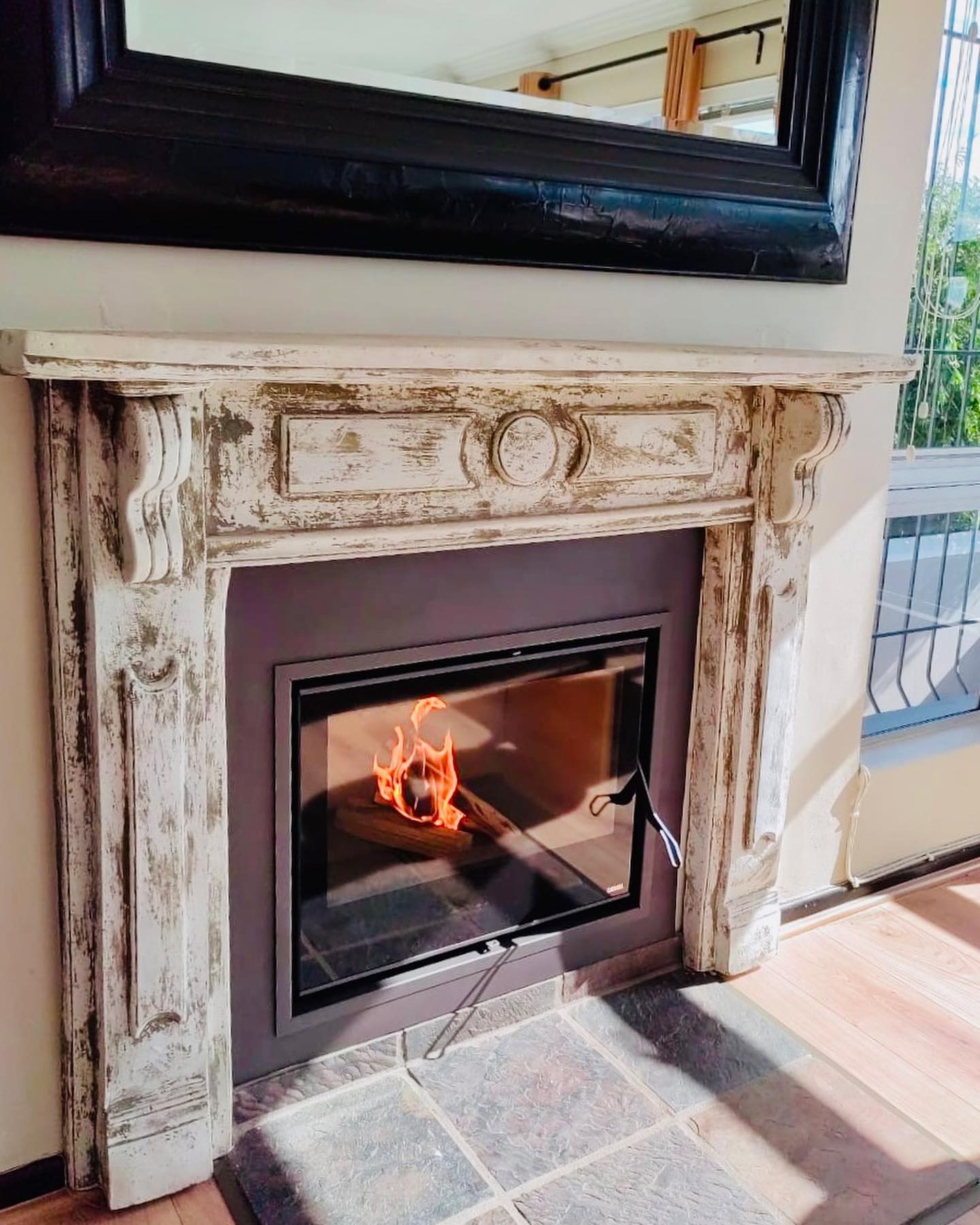 Hyper Fires - Beautiful Carbel i80 vermiculite installed...