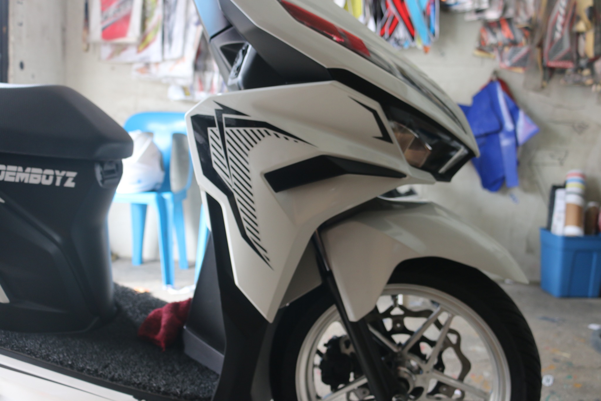Honda Click 125i V3 V4 Stripping... - Kuy's Andy Custom