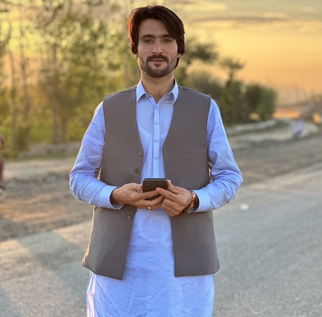 رابطہ نمبر 03169637153 پشاور بخشی پل لیاقت آباد میں 4مرلہ ڈبل سٹوری گھر