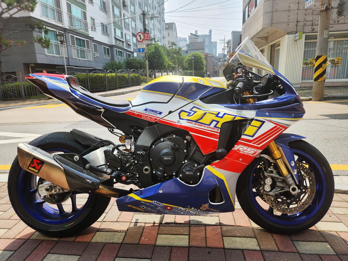 Studio31 - #한조모터스 #JHSracing #motostk #yamahar1 #yamaha...