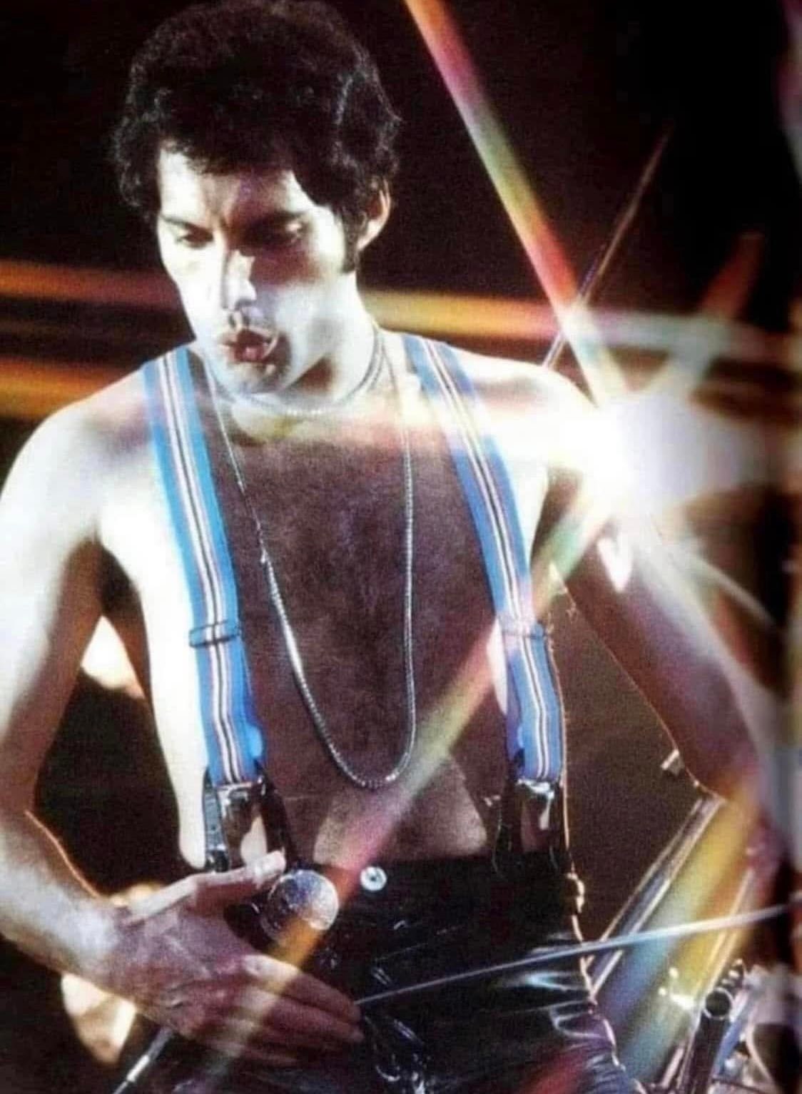 April 21, 1979, Queen performed at Jissen Rinri Kinenkan, Kanazawa