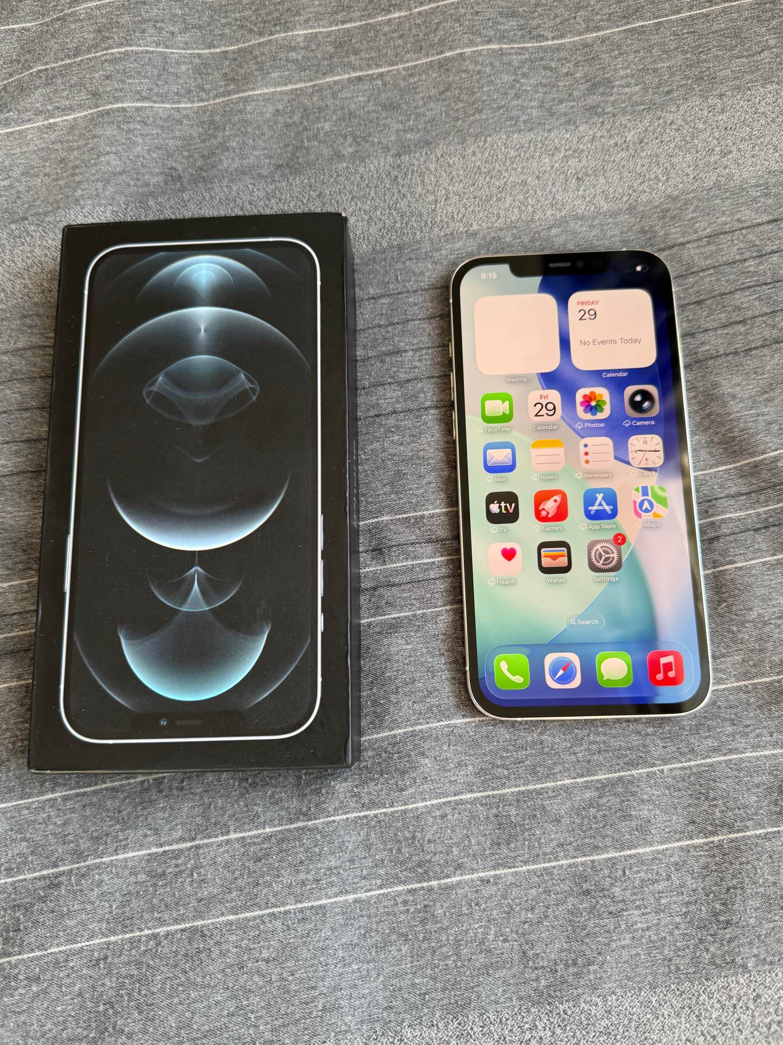 iPhone 12 Pro Max 256GB Original from istore Battery 94 