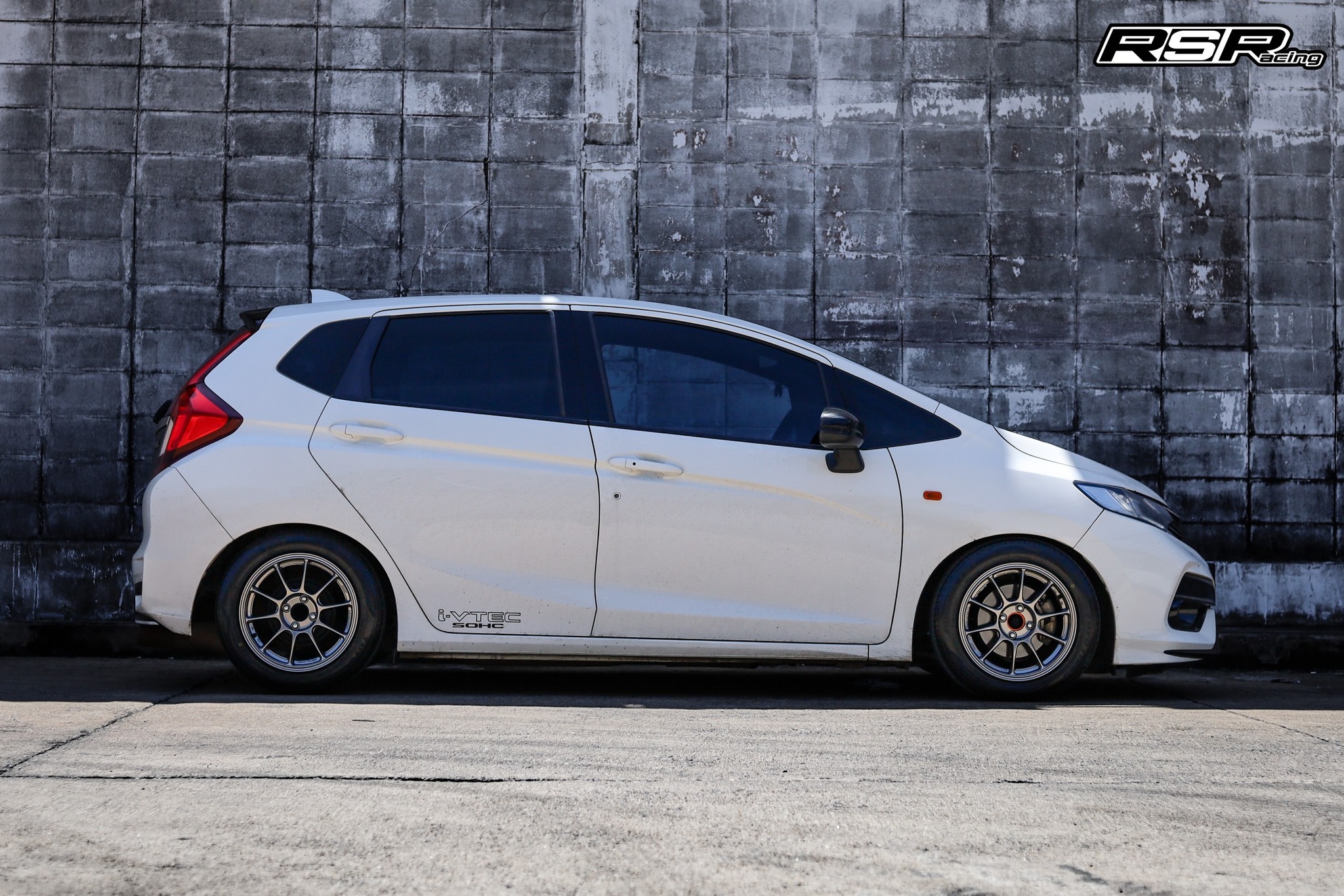 RS Racing Tyre