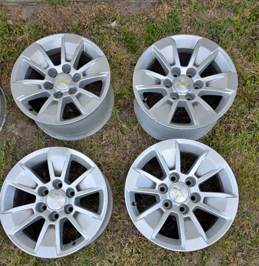 Factory rims for 2020 Chevy Silverado and 2016 Chevy Camaro $500 per ...