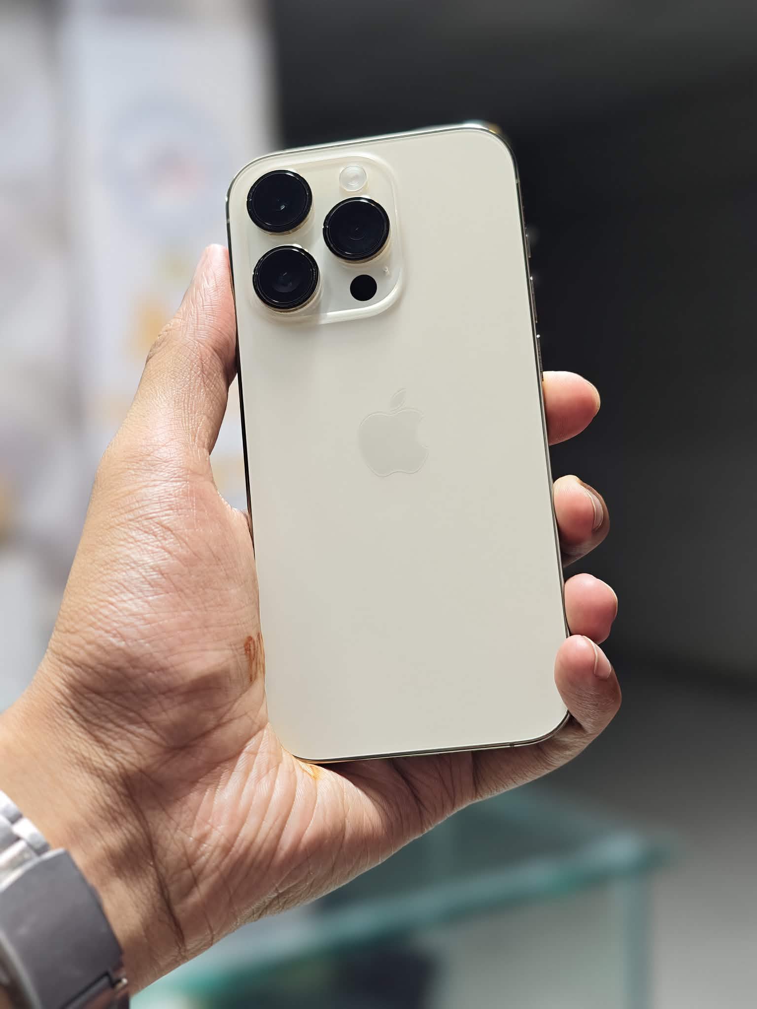 Iphone 14 pro 128gb usa variant 86% battery health Only at 58500 taka