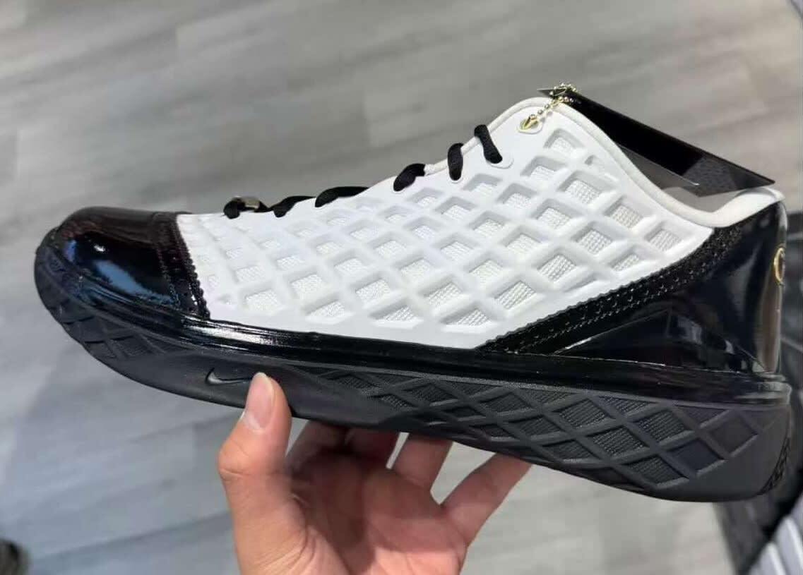 Mambacita' Nike Kobe 3 Low Protro Surfaces More details here