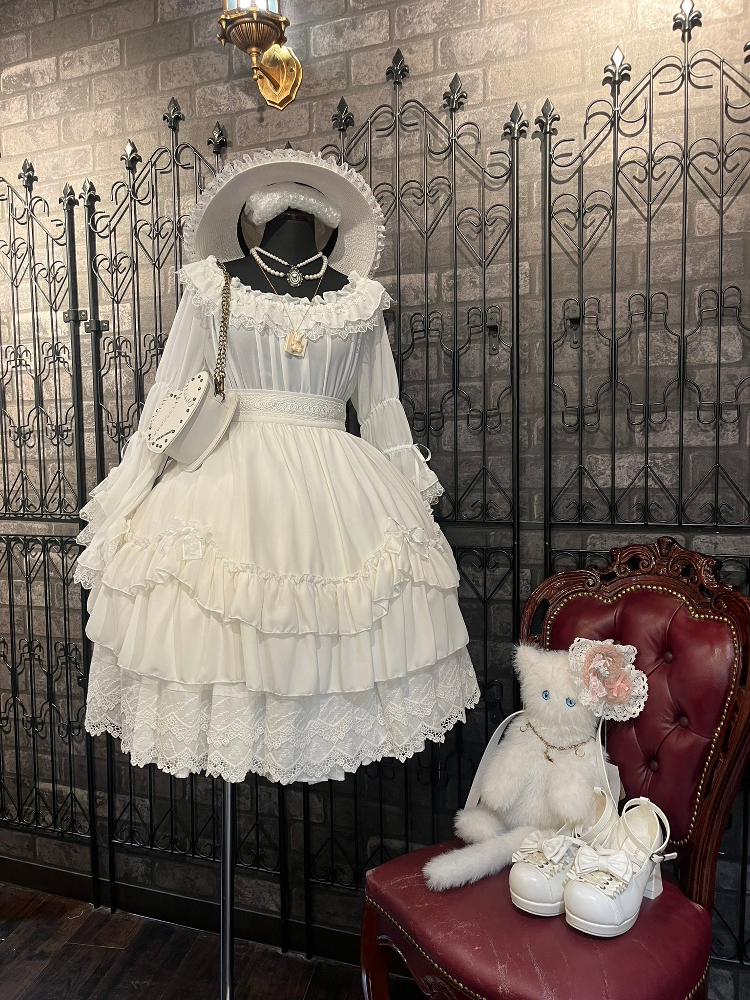 コスプレ衣装 ATELIER PIERROT Blossom Breeze blouse 🪽Shiro Summer🪽 The delicate cascading sleeves of our Blossom