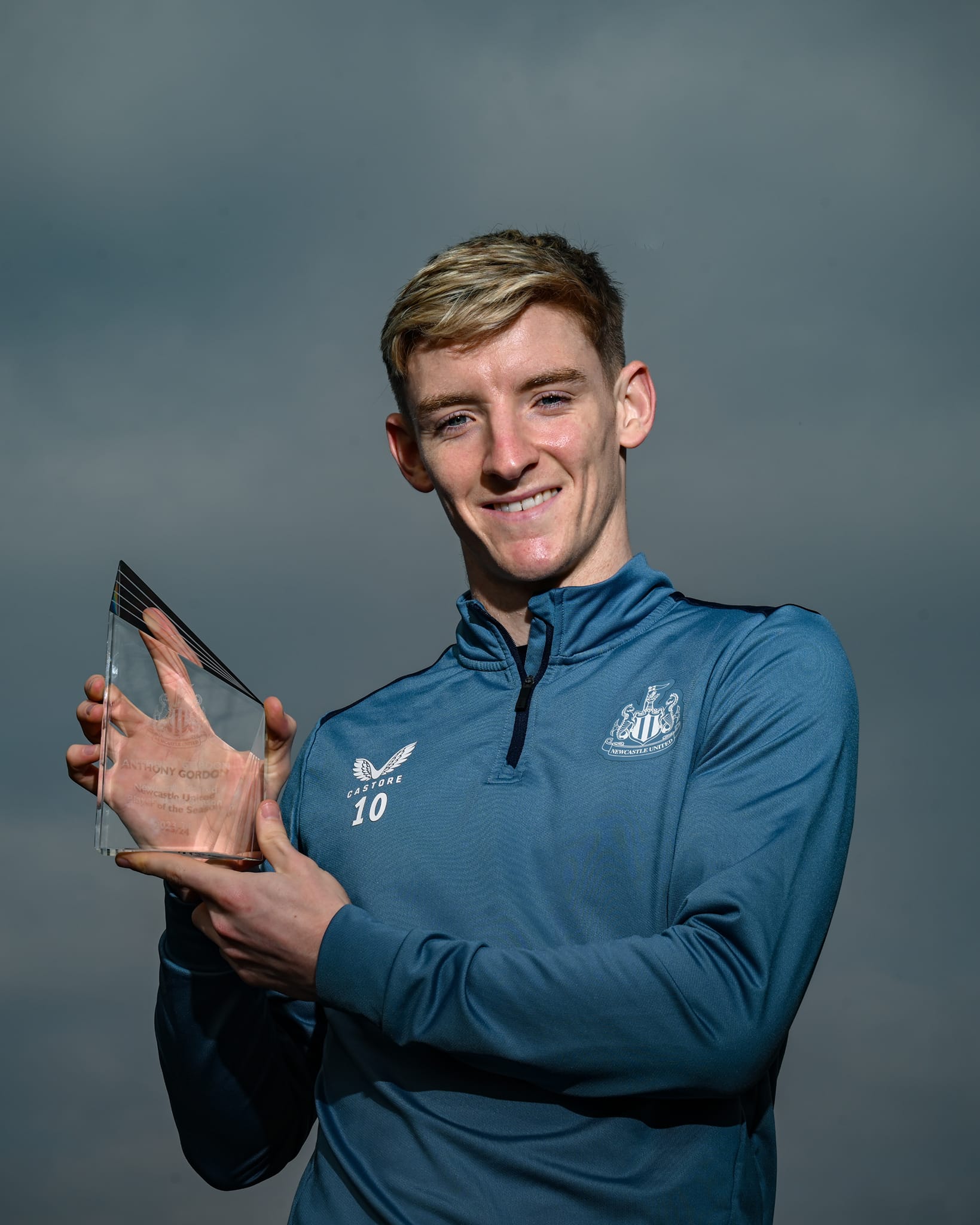 Well deserved, AG10! 👏💫 Anthony Gordon has been named Newcastle