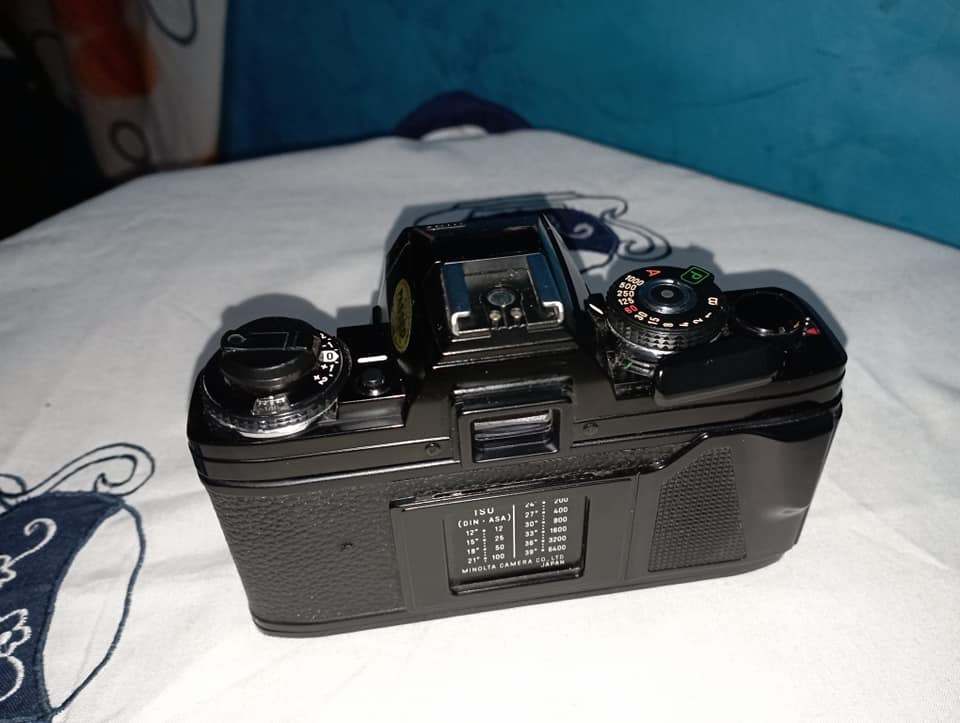 Minolta X700 camera review with 28mm lens