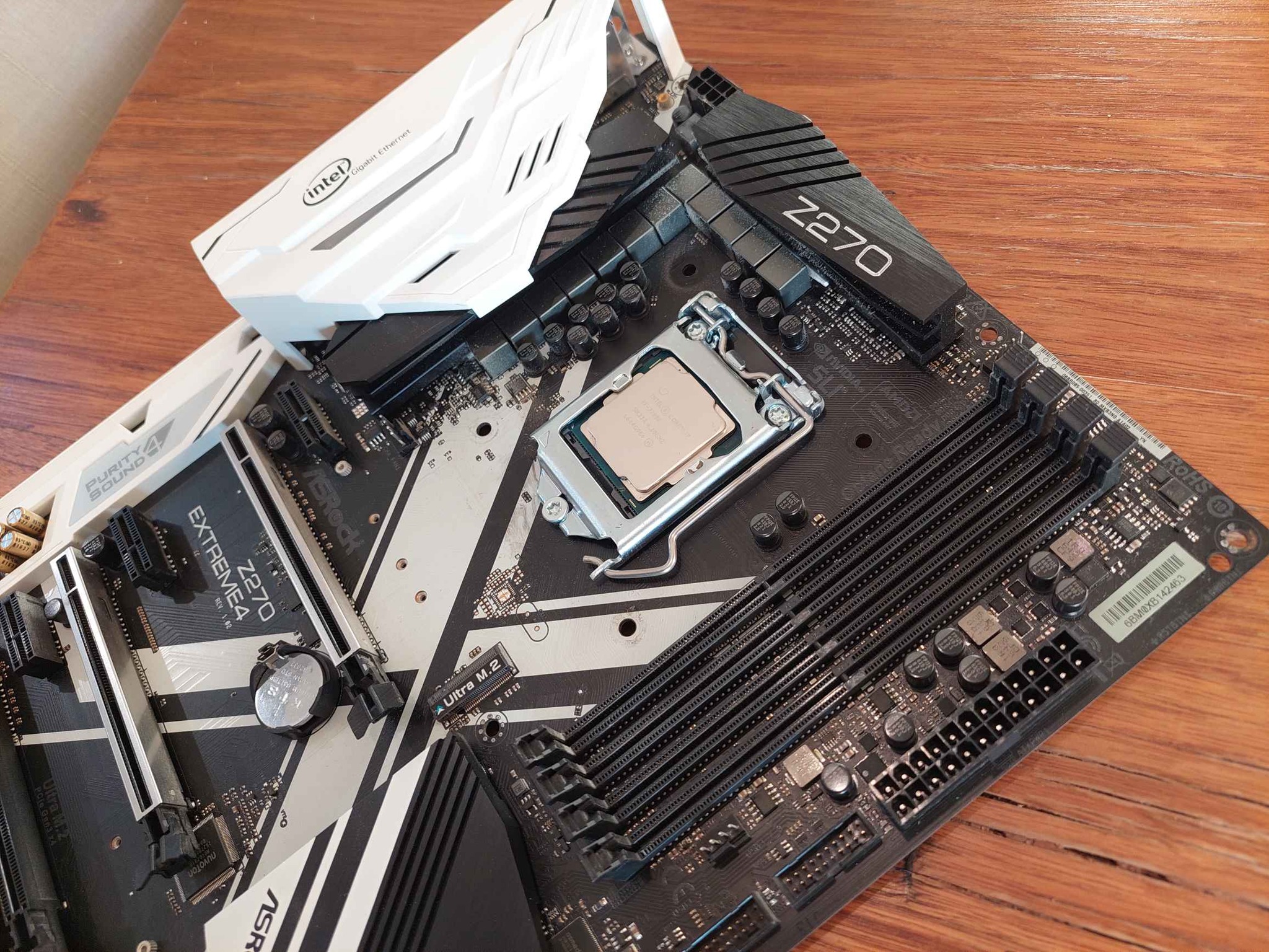 ASRock Z270 Extreme4 + Intel Core i7 7700k - Dresses - Sydney
