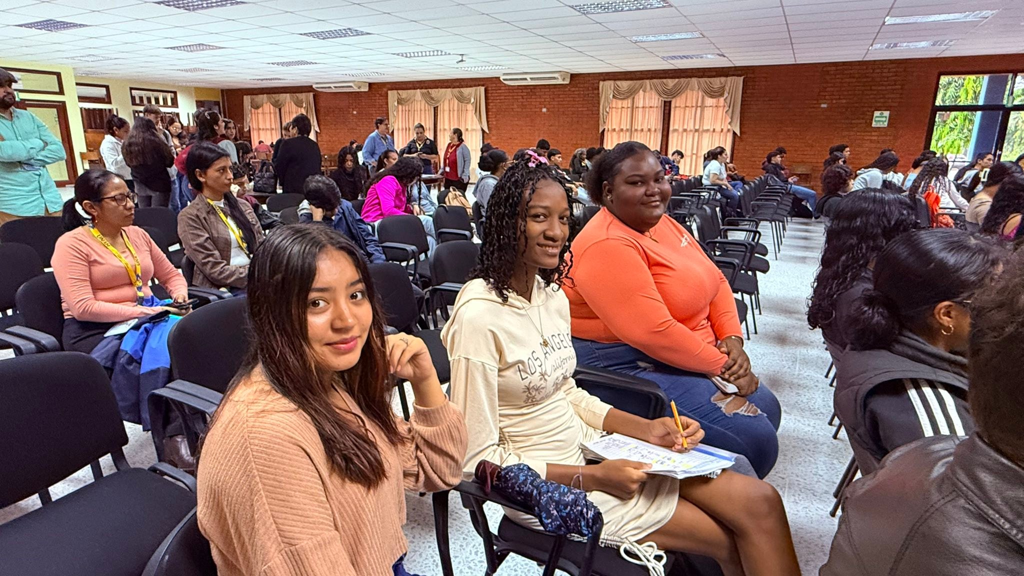 UNAH Campus Atlántida added a new... - UNAH Campus Atlántida