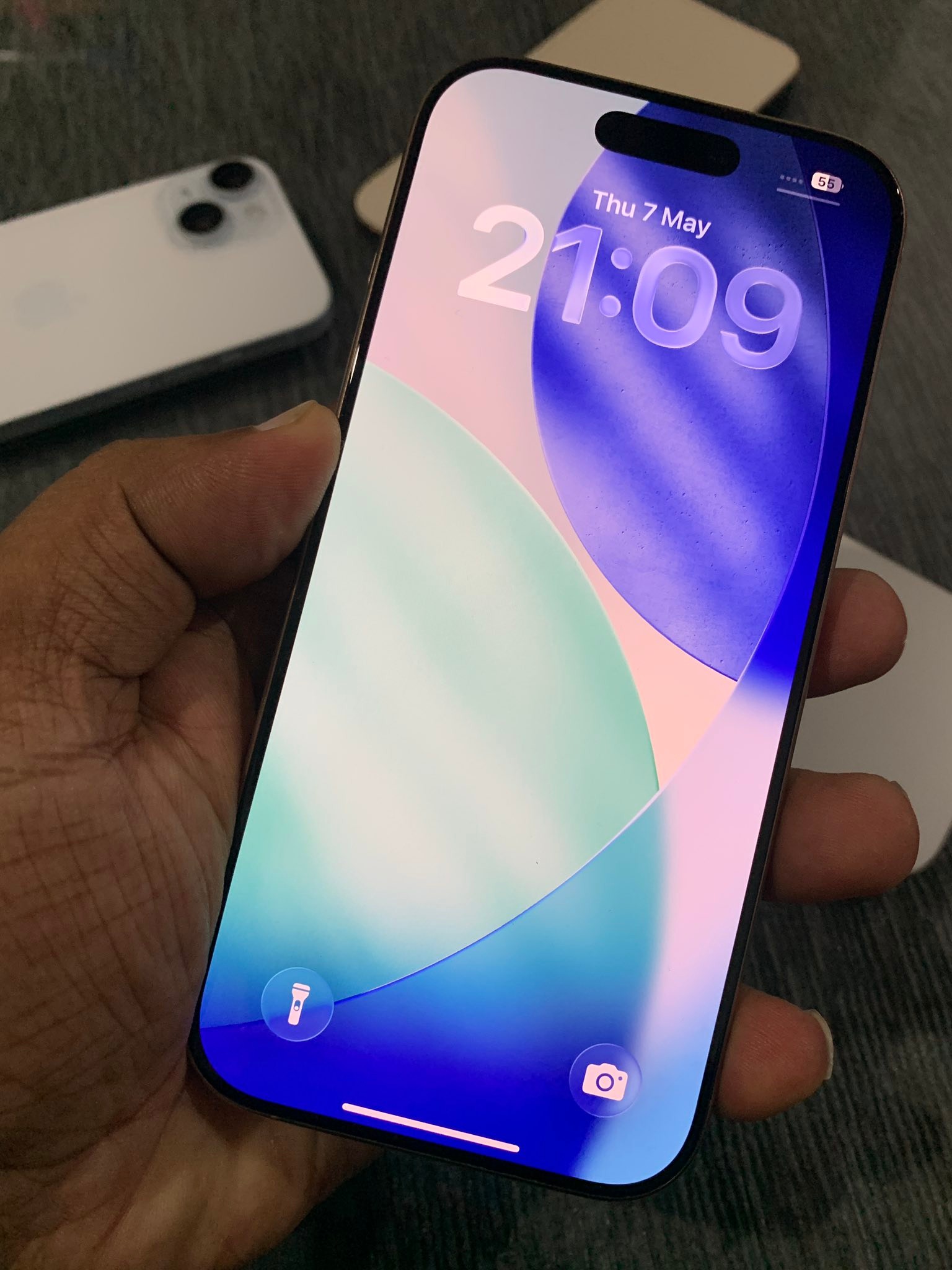 Apple iPhone 16 Pro 256gb Desert titanium Condition 100% Battery 