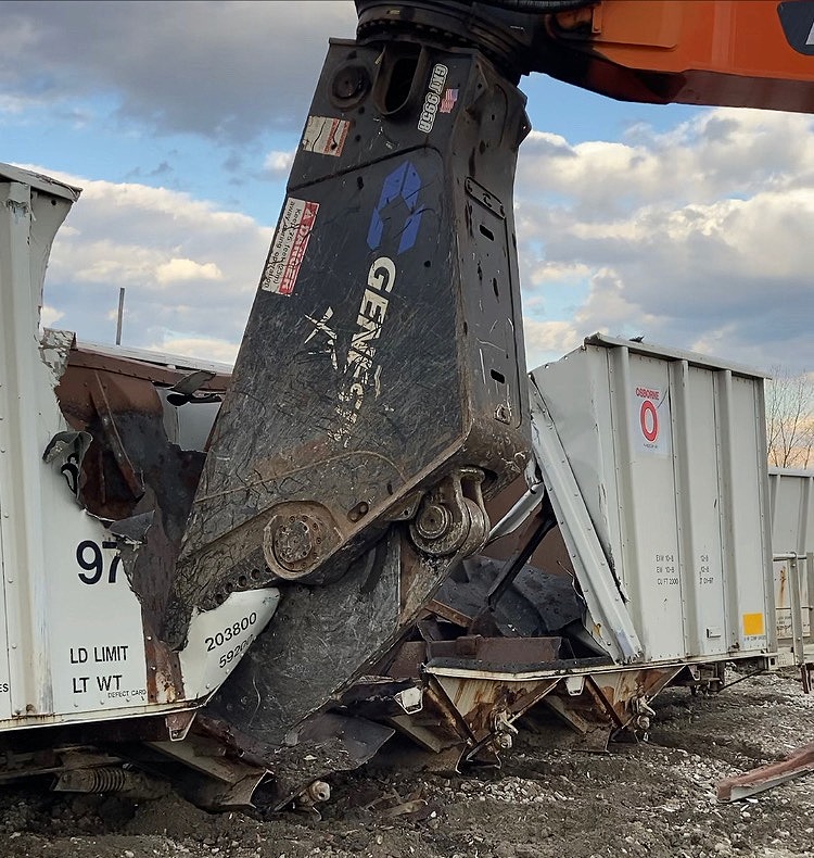 Genesis - End of the line for this rail car! #mobileshear # ...