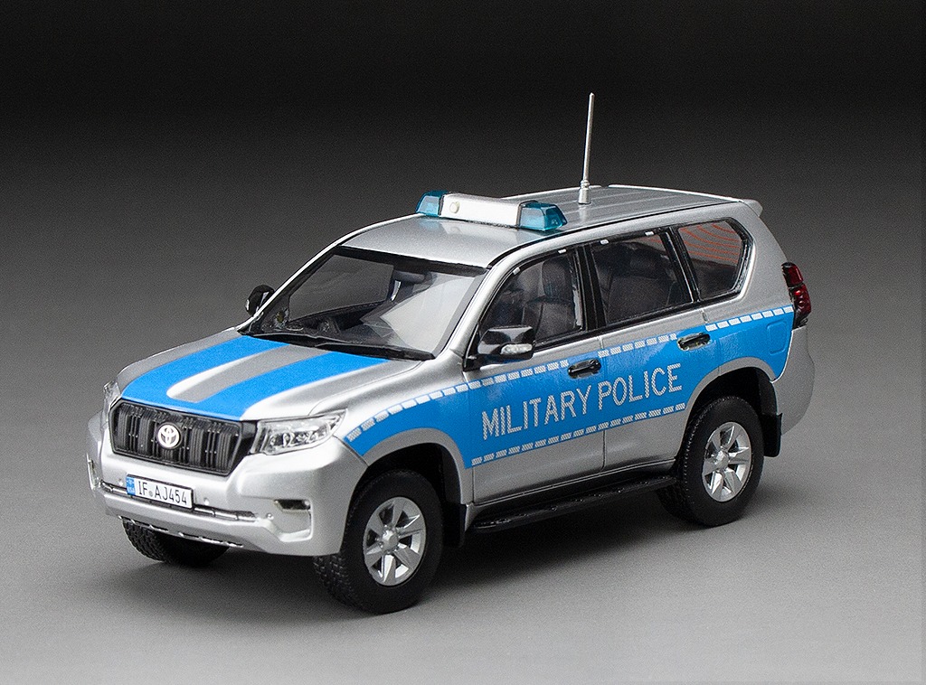 ミニカーコレクション Item: 29425 Scale : 1:43 Toyota Land Cruiser Prado 2018 - U.S.