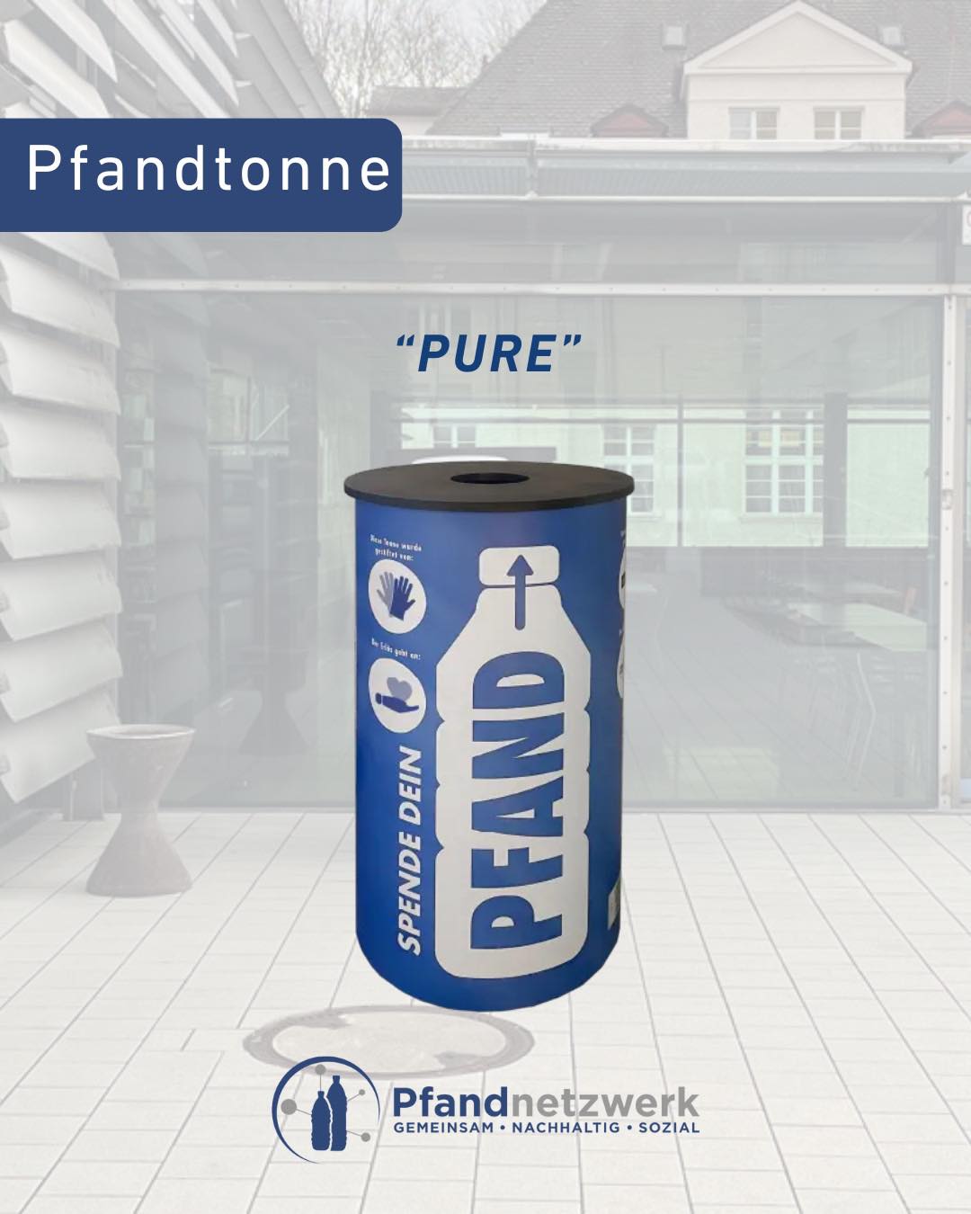 Vorstellung unserer Pfandtonne „PURE“ 🗑️ Minimalistisch, vielseitig, nachhaltig – unsere Pfandtonne „PURE“! ♻️💚 Die „PURE“ ist die ideale Lösung für Innen- und Außenbereiche, sei es in Büros, Schulen oder bei Events. Dank