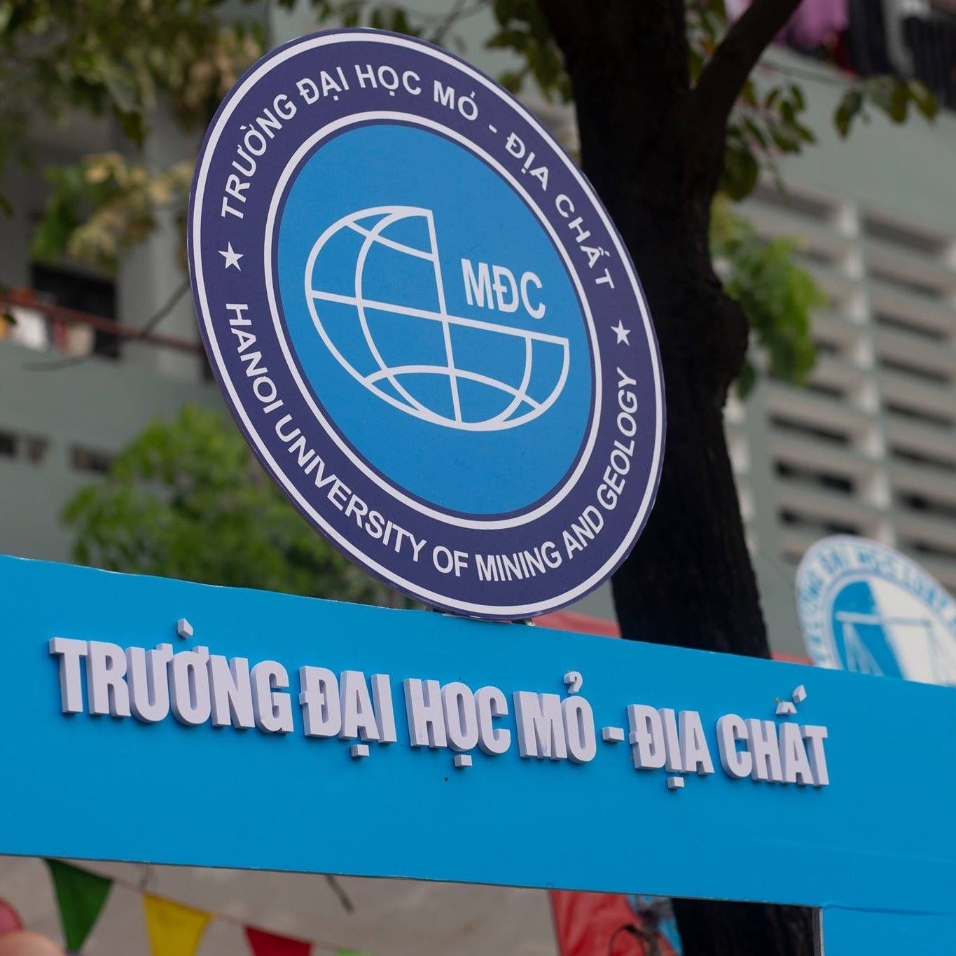 Đoàn Thanh niên -... - Đoàn Thanh niên - Hội Sinh viên HUMG