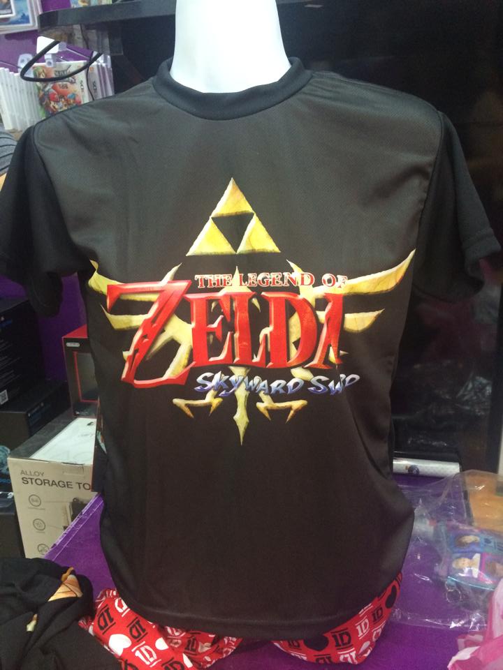 Mercadería nueva: placas de carros y camisetas para Dragon Ball