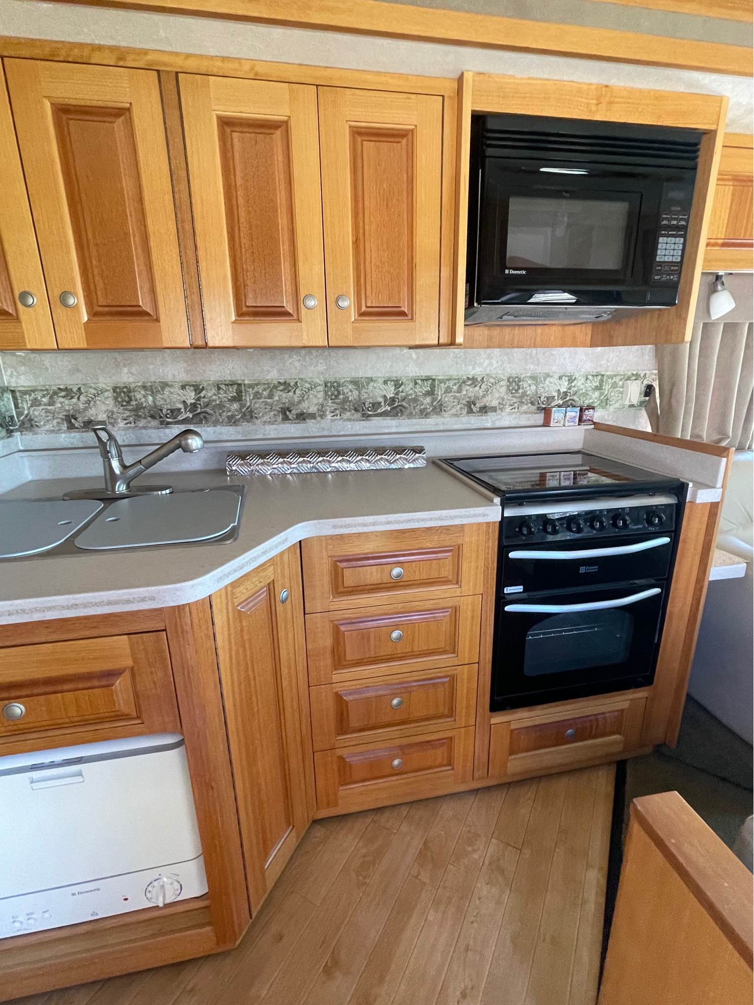2005 Coachman Miranda Premium edition rv - RVs & Campers - Kearsley ...