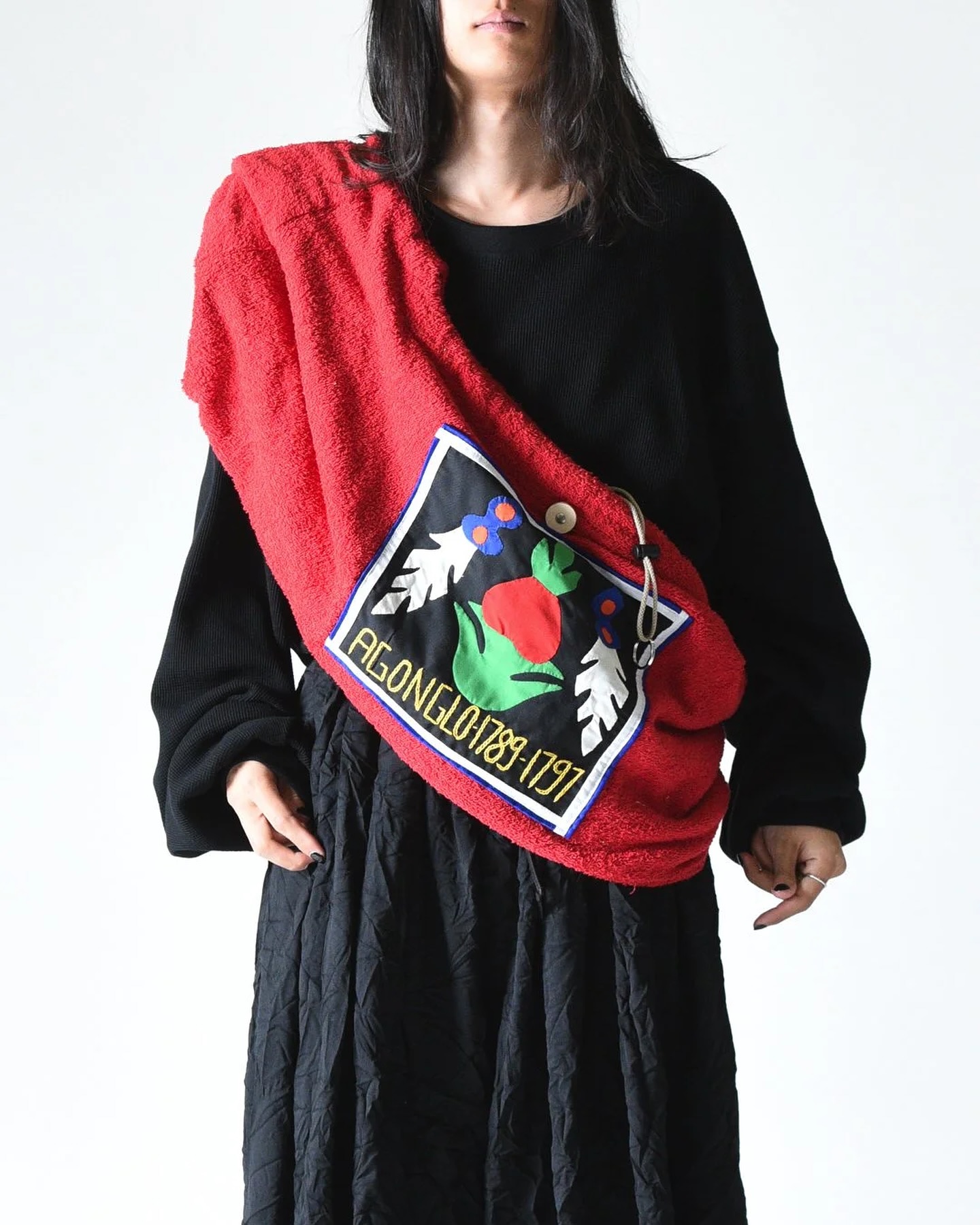 Leh 2024SS] 袈裟Bag Red コットンの肌触りの良いパイル生地で制作され 