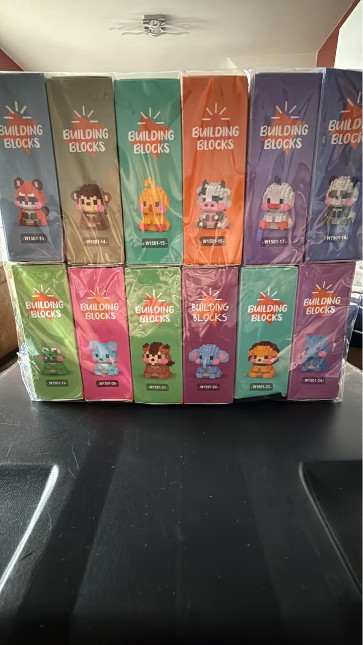 Animals Building Blocks. Suitable for ages 6 and upwards. 12
