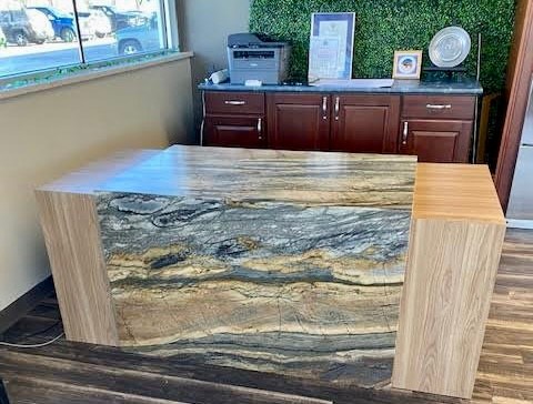 🚨 Price Reduced -... - Shell Fab Countertops & Casework