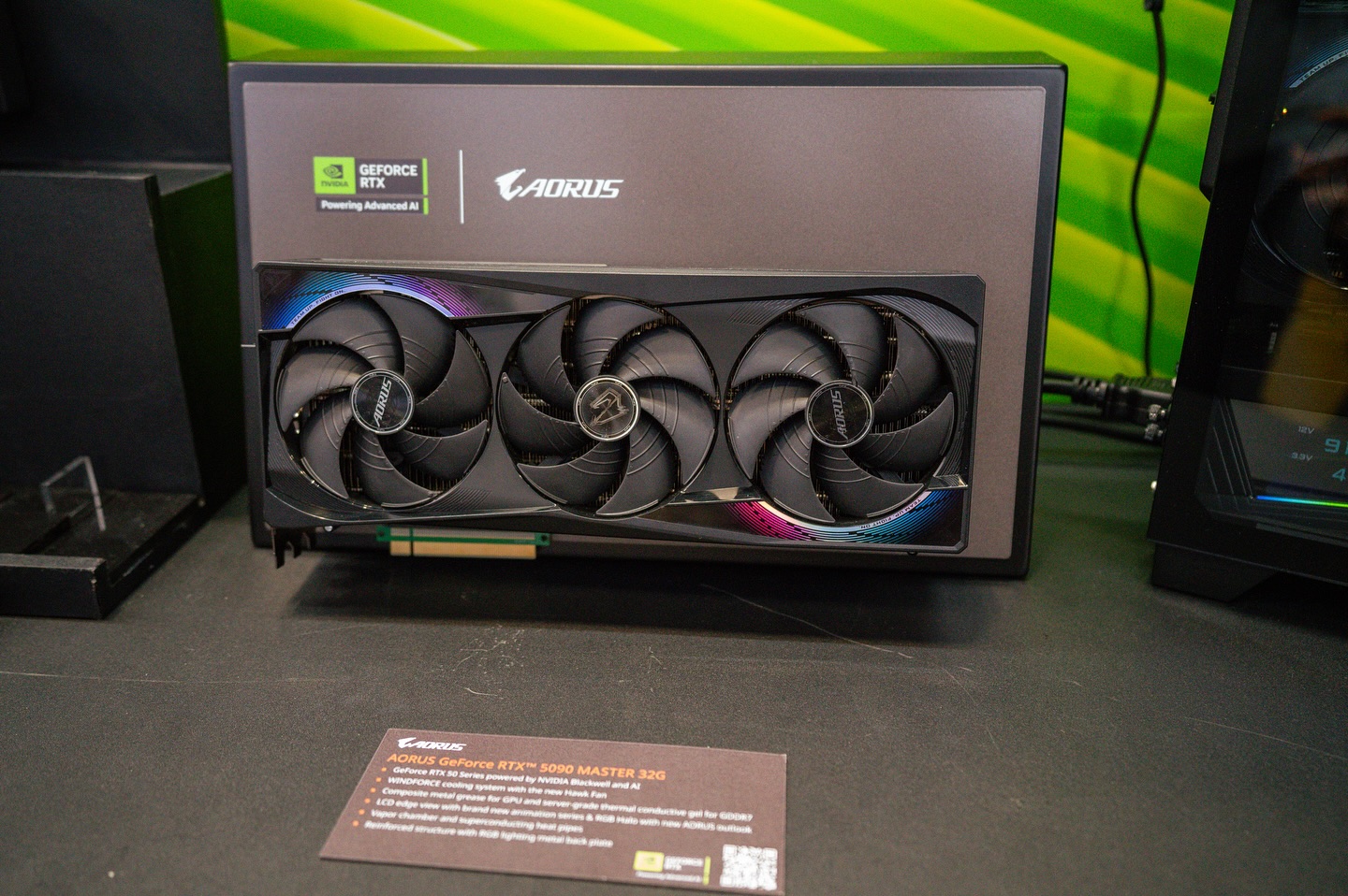 GIGABYTE AORUS GeForce RTX 5090 32GGigabyte AORUS GeForce RTX 5090 