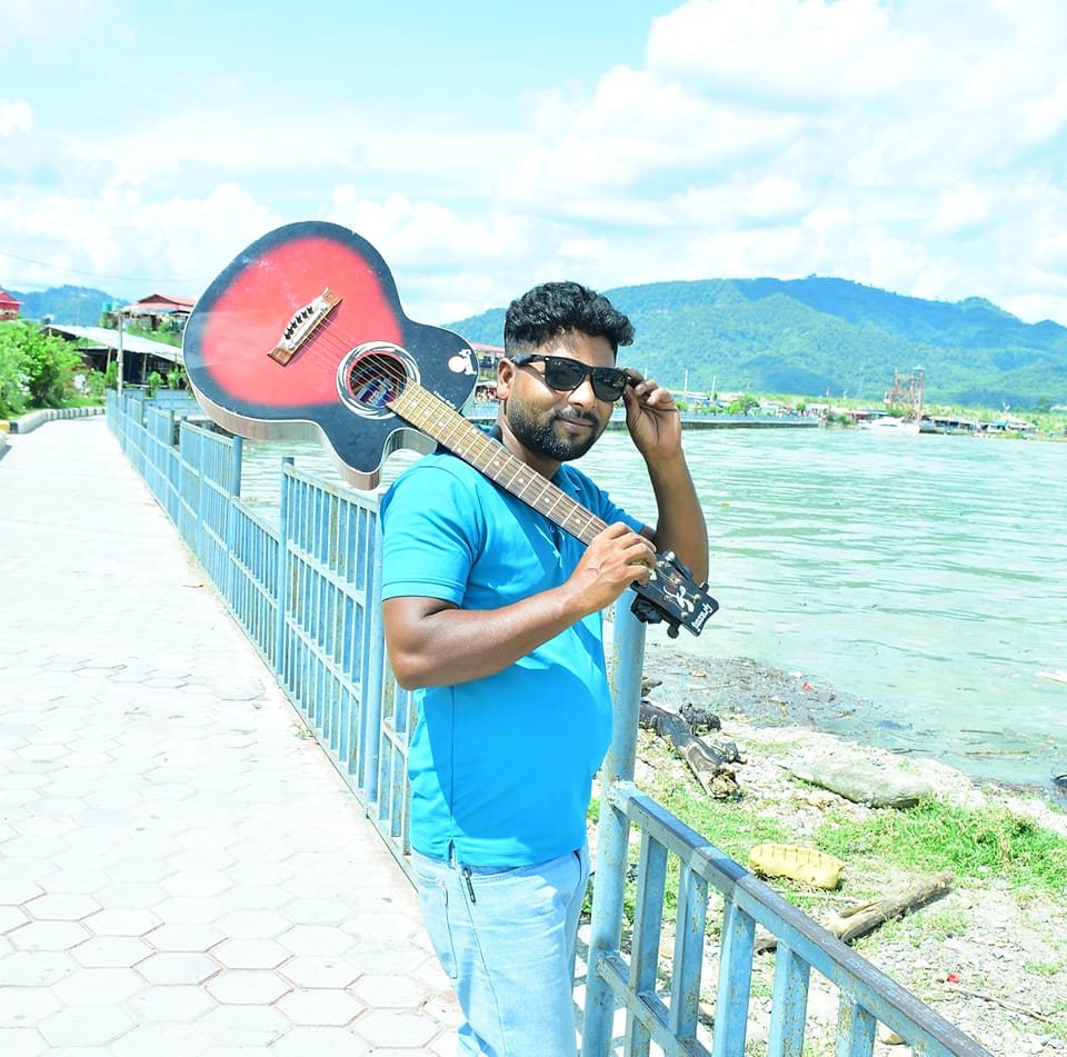 Er Manoj Rajak