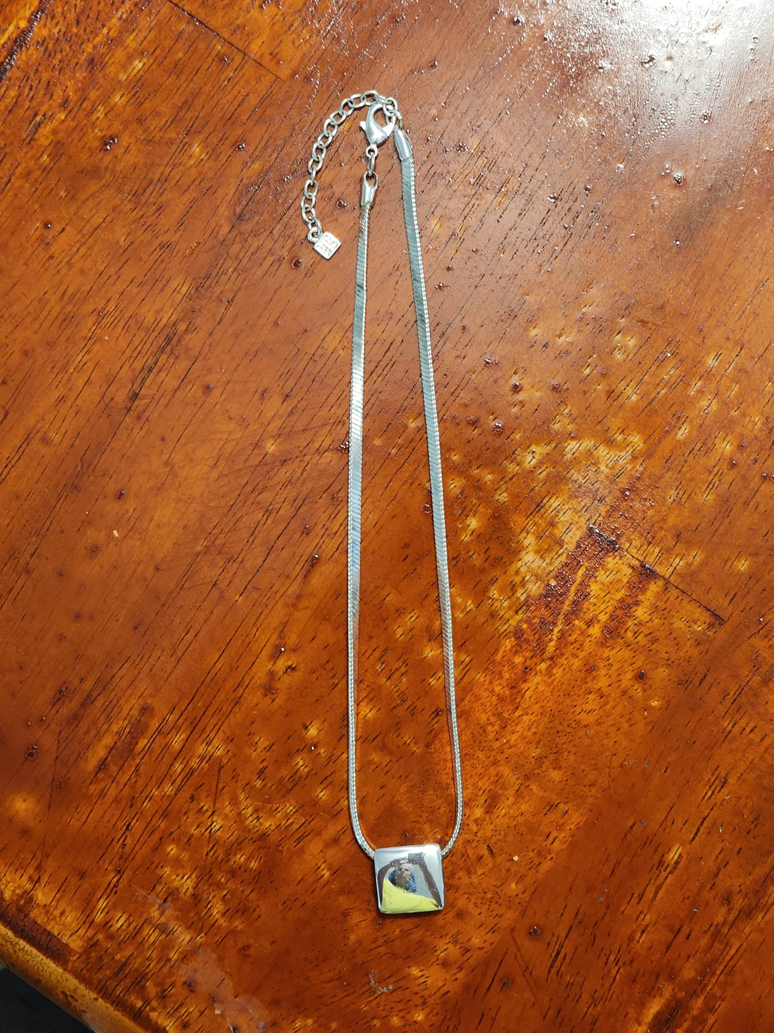 What is this jewelry maker's mark?