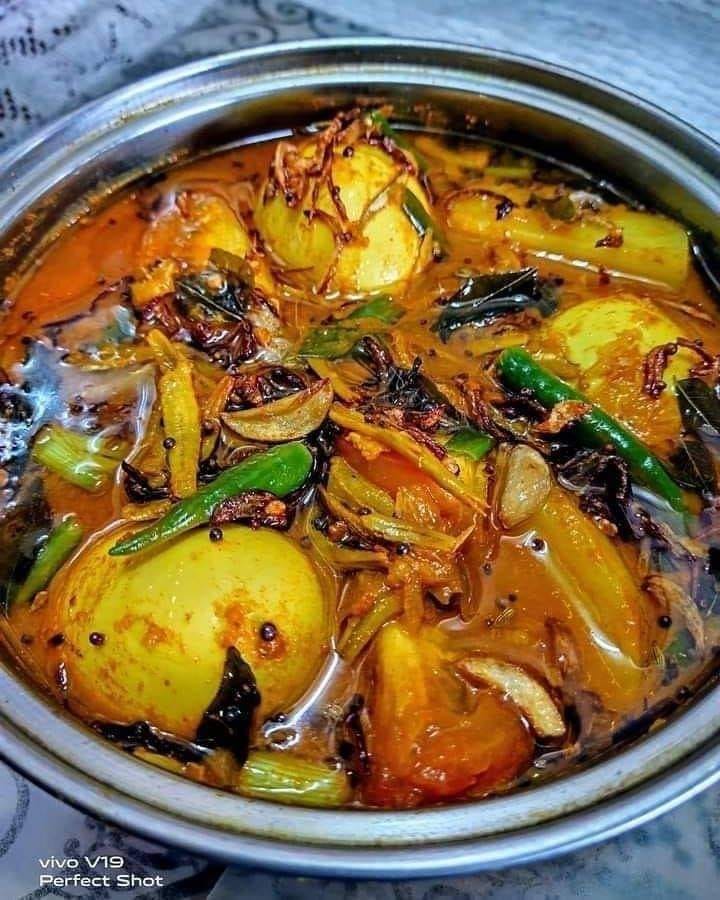 SafaZara - Kari Telur + ikan bilis tumis darat Bhn² Telur 7 biji( rebus ...