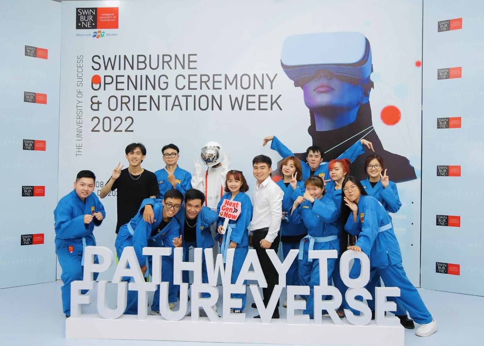 Swinburne - [𝗖𝗟𝗨𝗕 𝗔𝗧 𝗦𝗪𝗜𝗡𝗕𝗨𝗥𝗡𝗘] SMACK Vovinam Club (Vietnamese caption ...