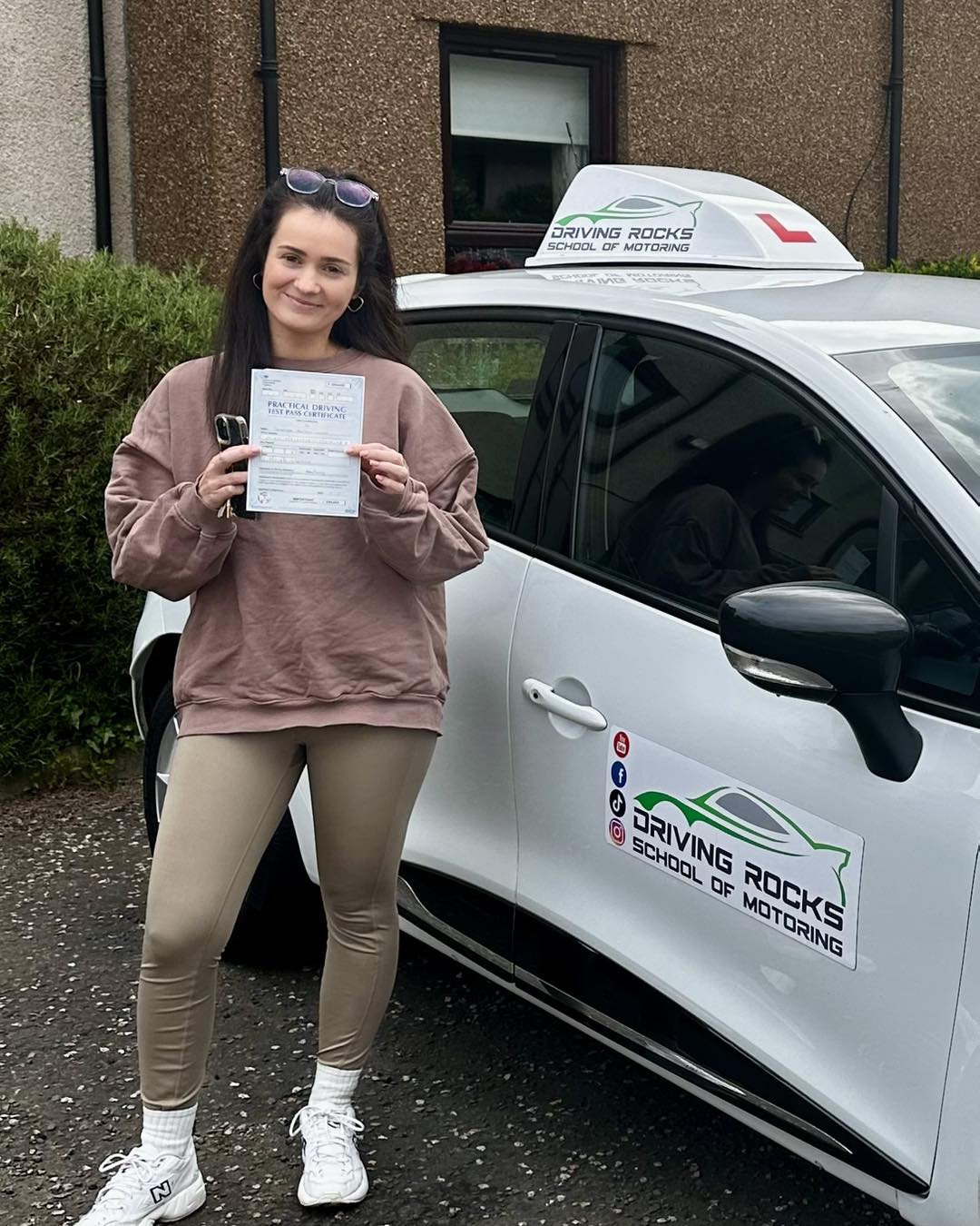 Driving Rocks School Of Motoring | Edinburgh