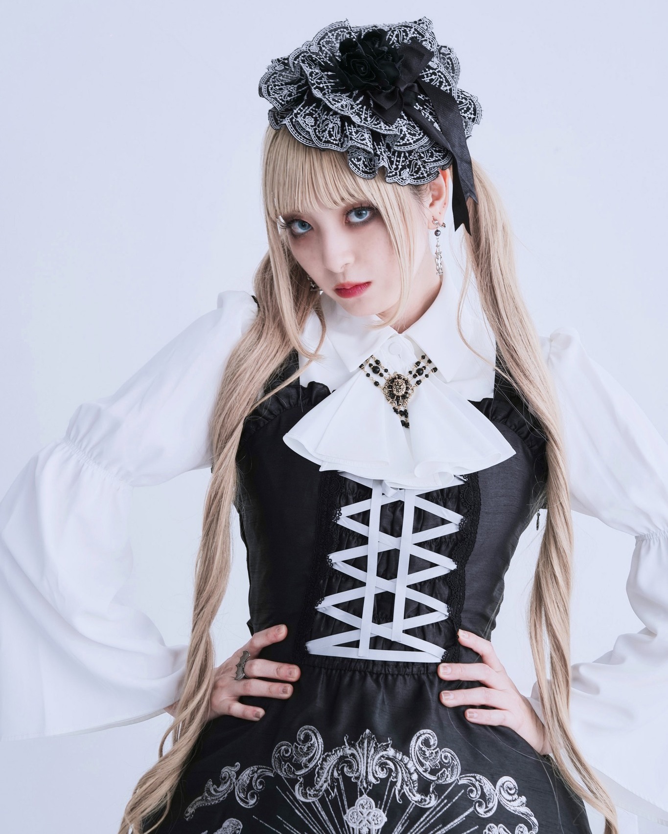 ?Arrival now ? Divine Cross JSK 36,300 JPY The fabric is 
