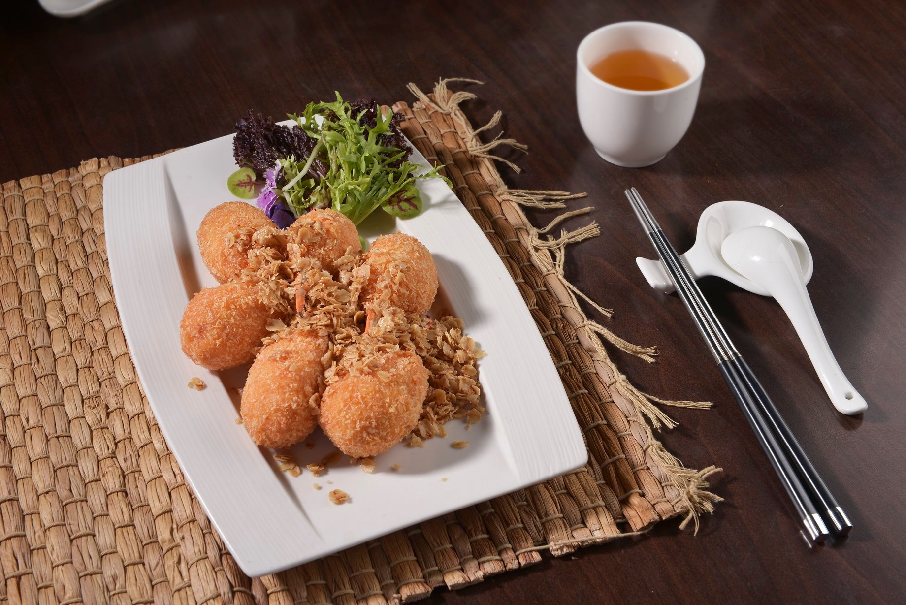 漢來軒 - 【麥片百花釀蟹鉗】 新菜上市 品味從這道開始💖 將手打蝦漿🦐裹上蟹鉗🦀製成 下鍋油炸後...