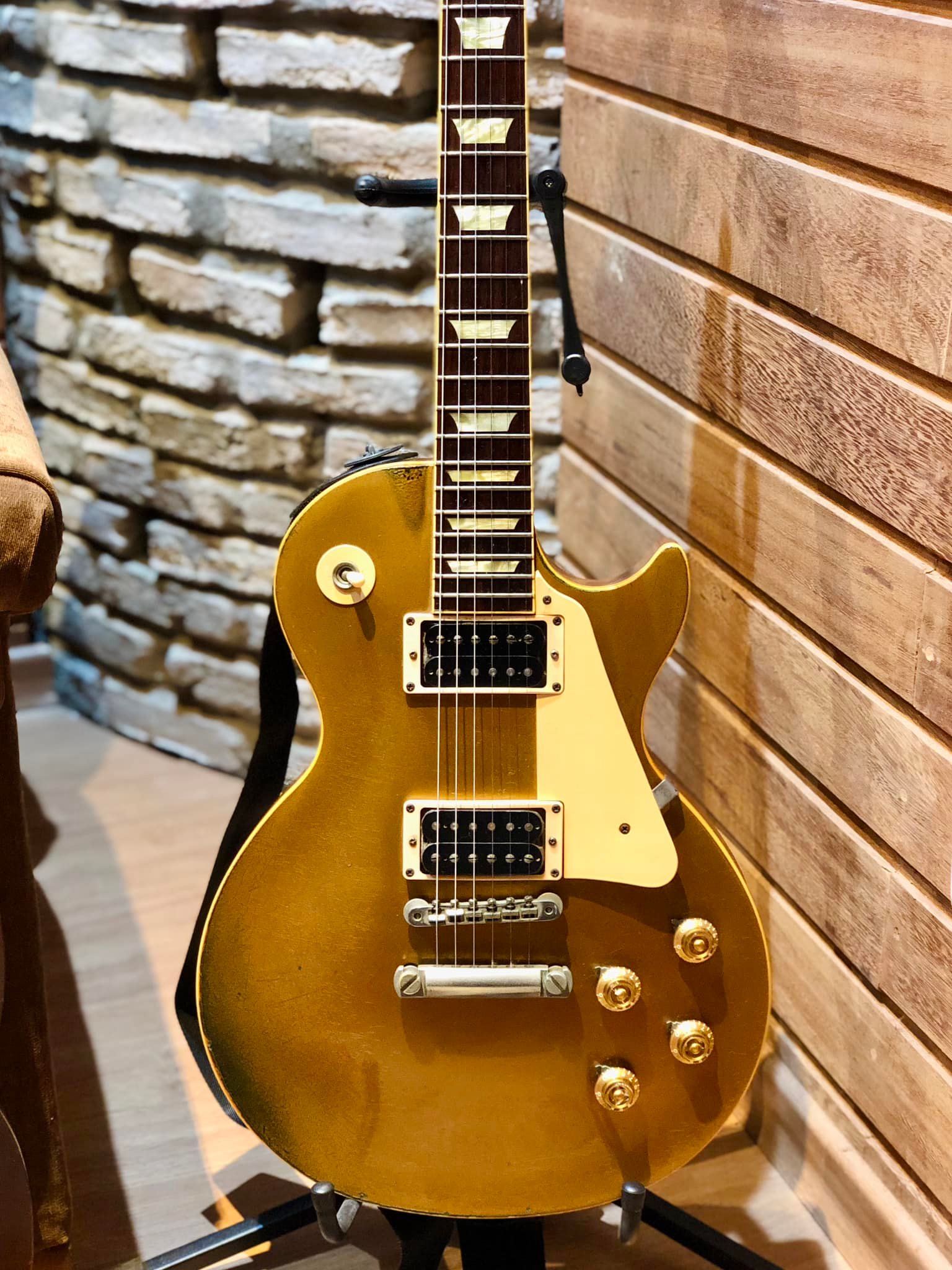 1993 Gibson Les Paul Standard with gold hardware