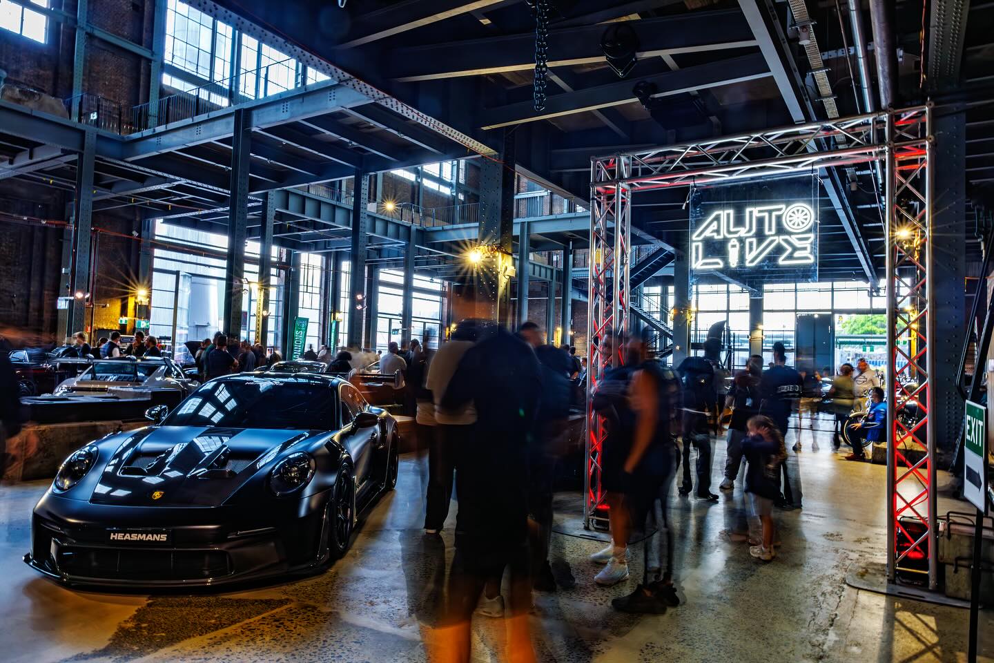 Auto Live