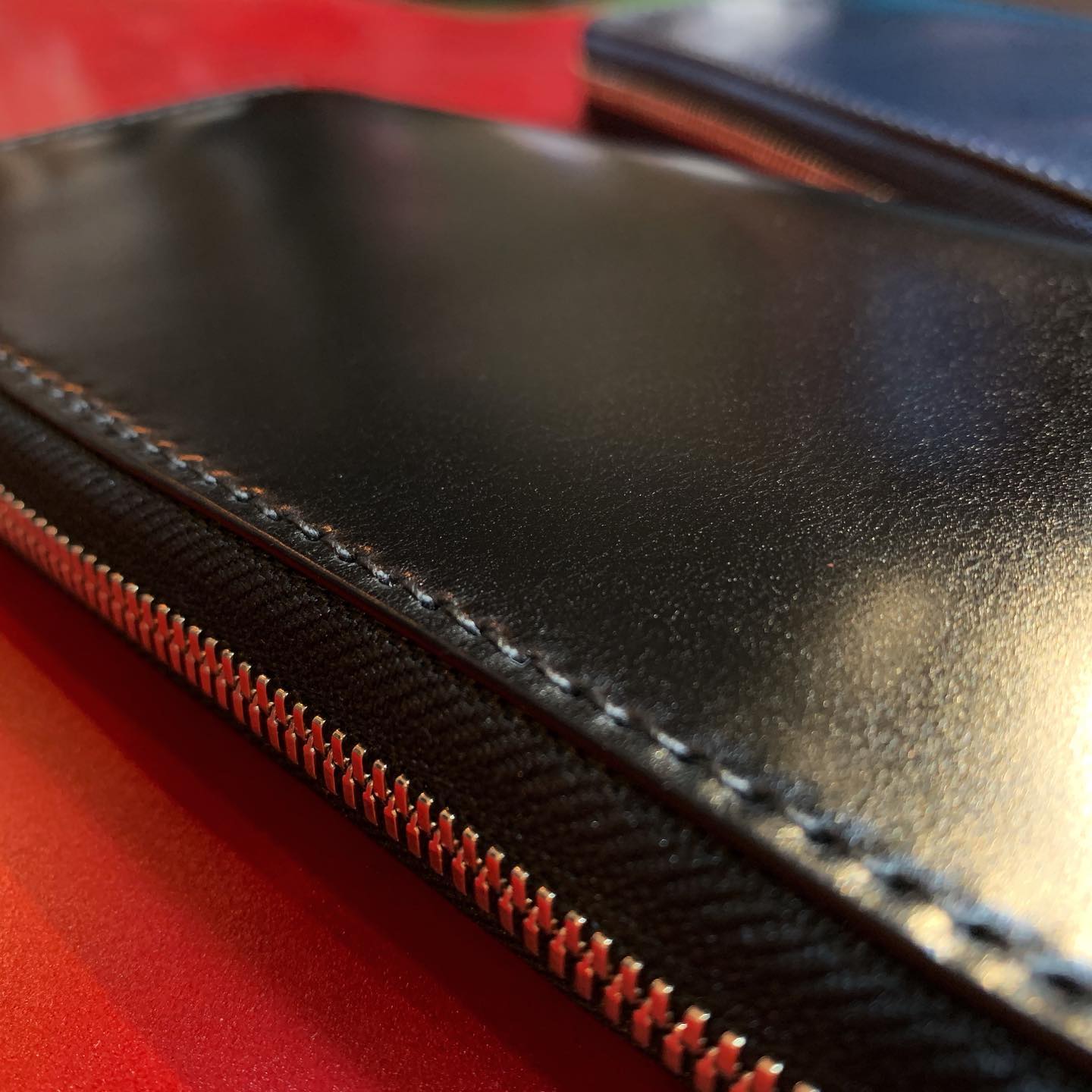 コードバンレザーブランド 無二 Muni By Y Miyazaki Roundfastenerwallet Oil Cordovan Black Inside Material Is Italian Oil Shoulder Leather Red 無二財布 ラウンドファスナー長財布 メンズ財布 無二レザー 無二 コードバン財布 Munileather