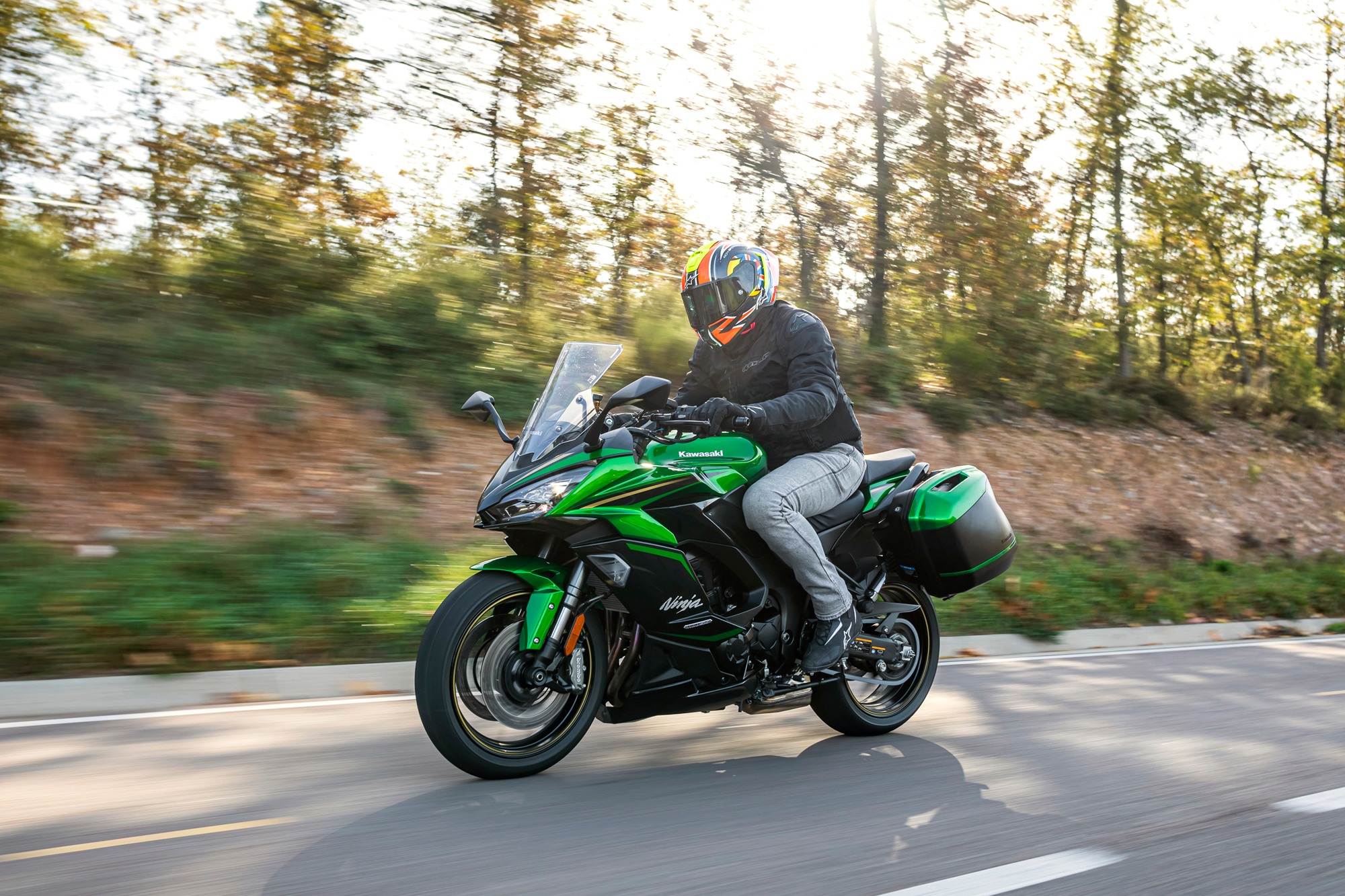 Kawasaki's new Ninja 1100SX SE – More cubes and a handful of