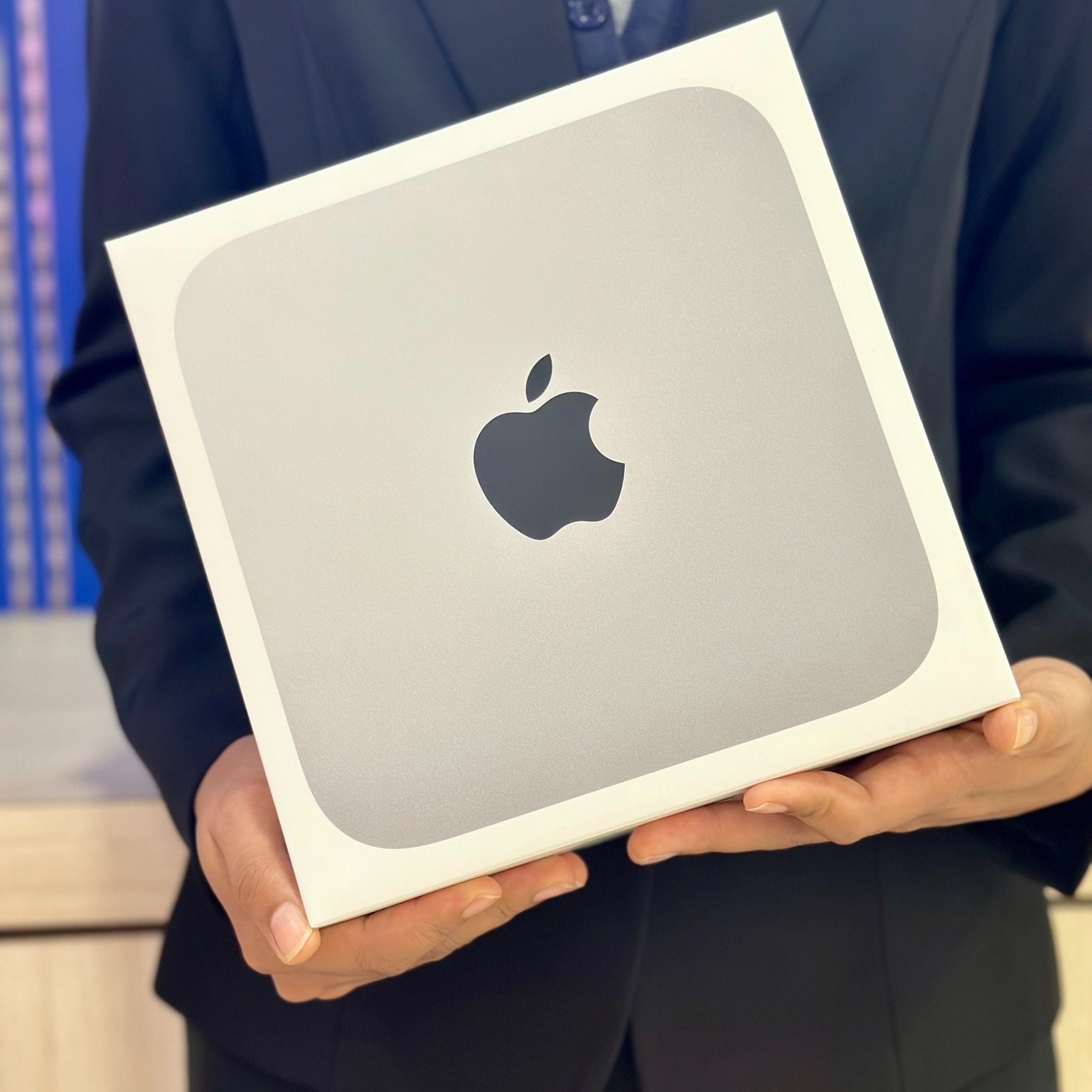 Apple Mac mini M2 chip LM-627: $789==> $669 