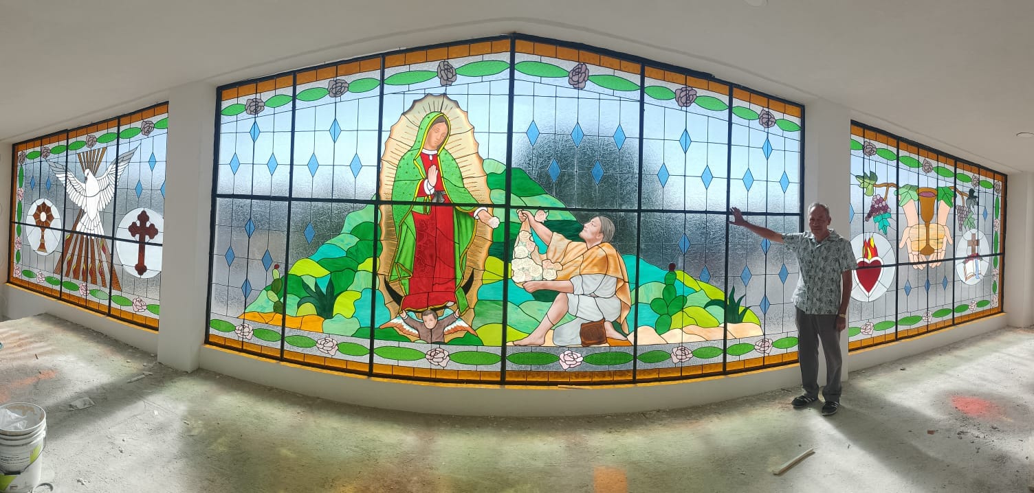 Vitrales y... - Vitrales y vitromosaico "El Quetzal"