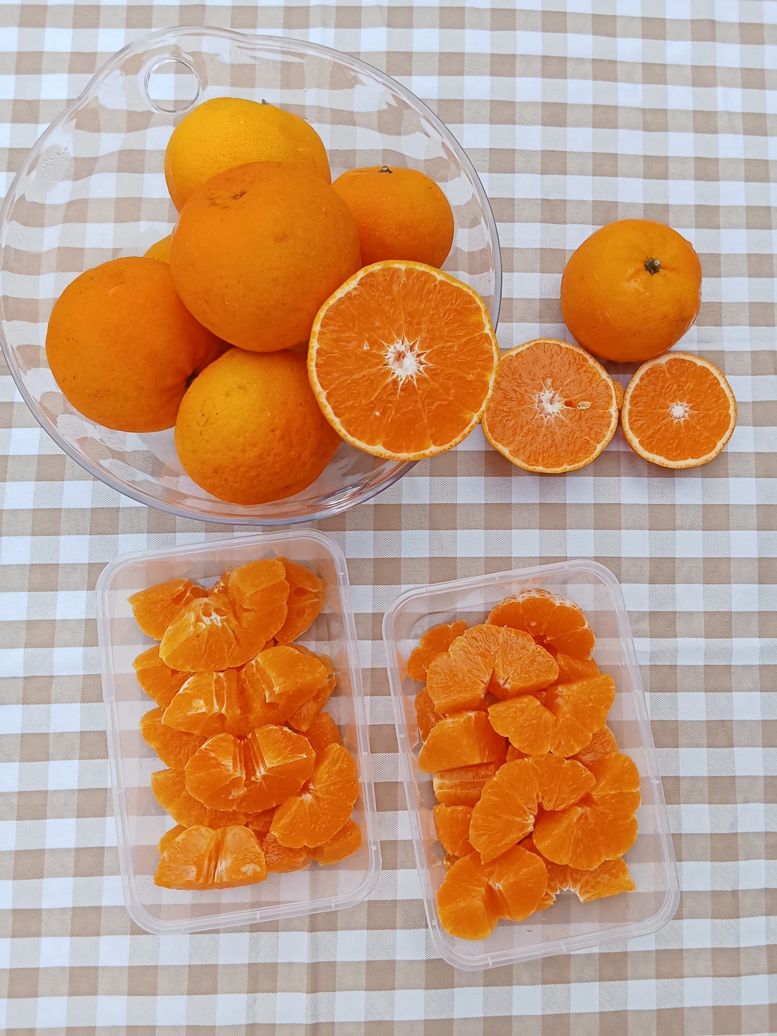 Feel Fruit ผลไม้ปอกพร้อมทาน