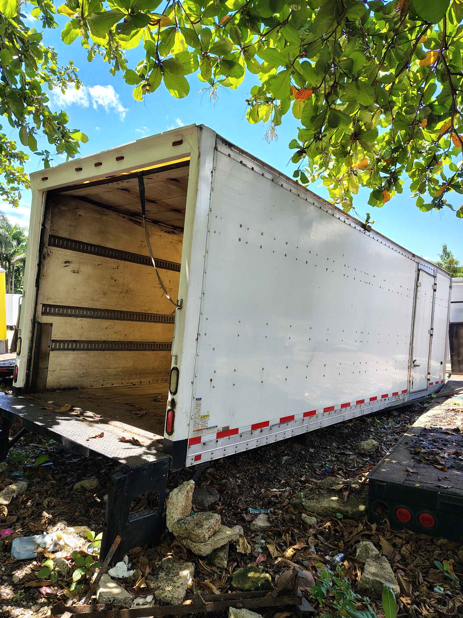 Fulgon de 26 pies americano nuevo - Storage Sheds - La Vega, Dominican ...