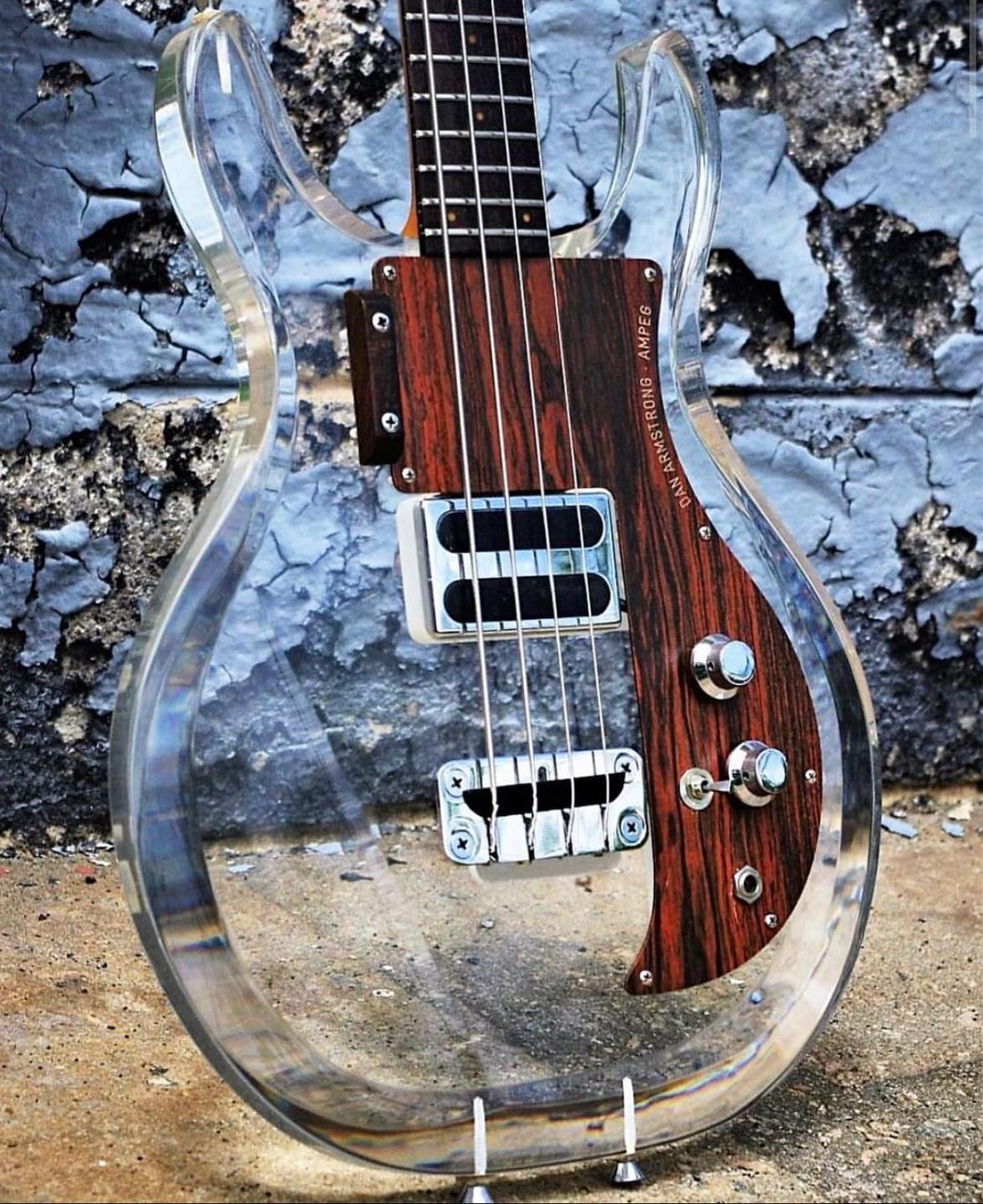 Bass Magazine - A 1970 Ampeg Dan Armstrong Lucite Bass