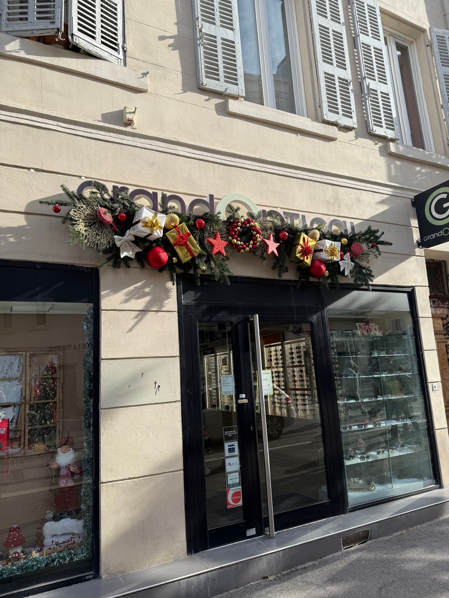 Rue de Rome - Rue de Rome added a new photo.