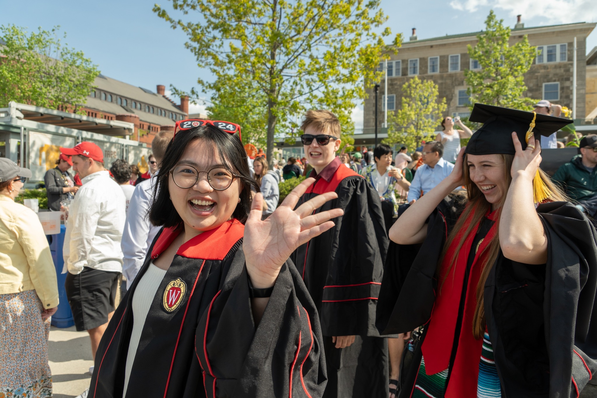 Welcome to alumnihood, winter grads!... - The Wisconsin Union | Facebook