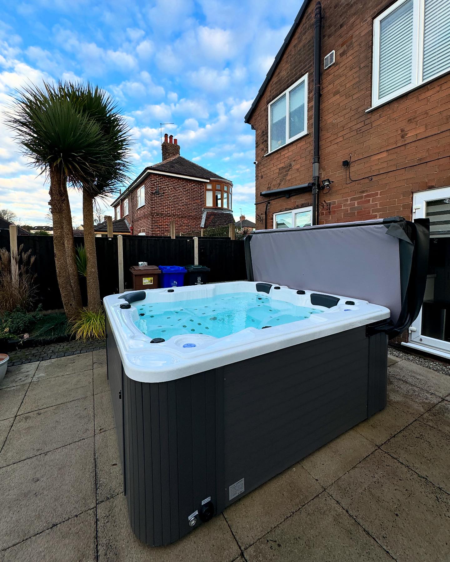 Staffordshire Hot Tubs & Swimspas | Tunstall